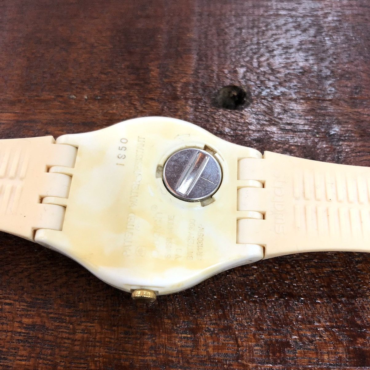 Swatch Vintage Swatch Golden Naked Face Watch Size ONE SIZE - 4 Thumbnail