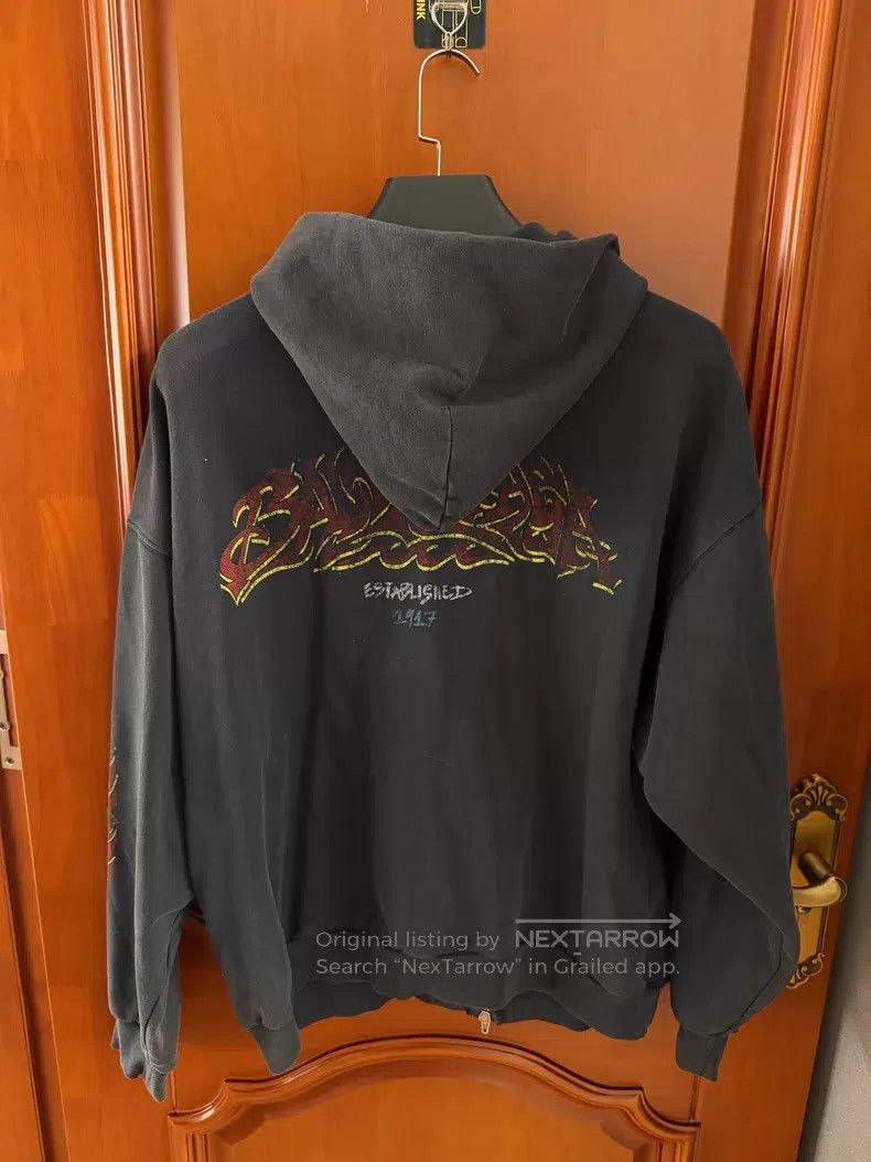 Balenciaga Balenciaga Flame Printed Zip-Up Sweatshirt Size US S / EU 44-46 / 1 - 1 Thumbnail