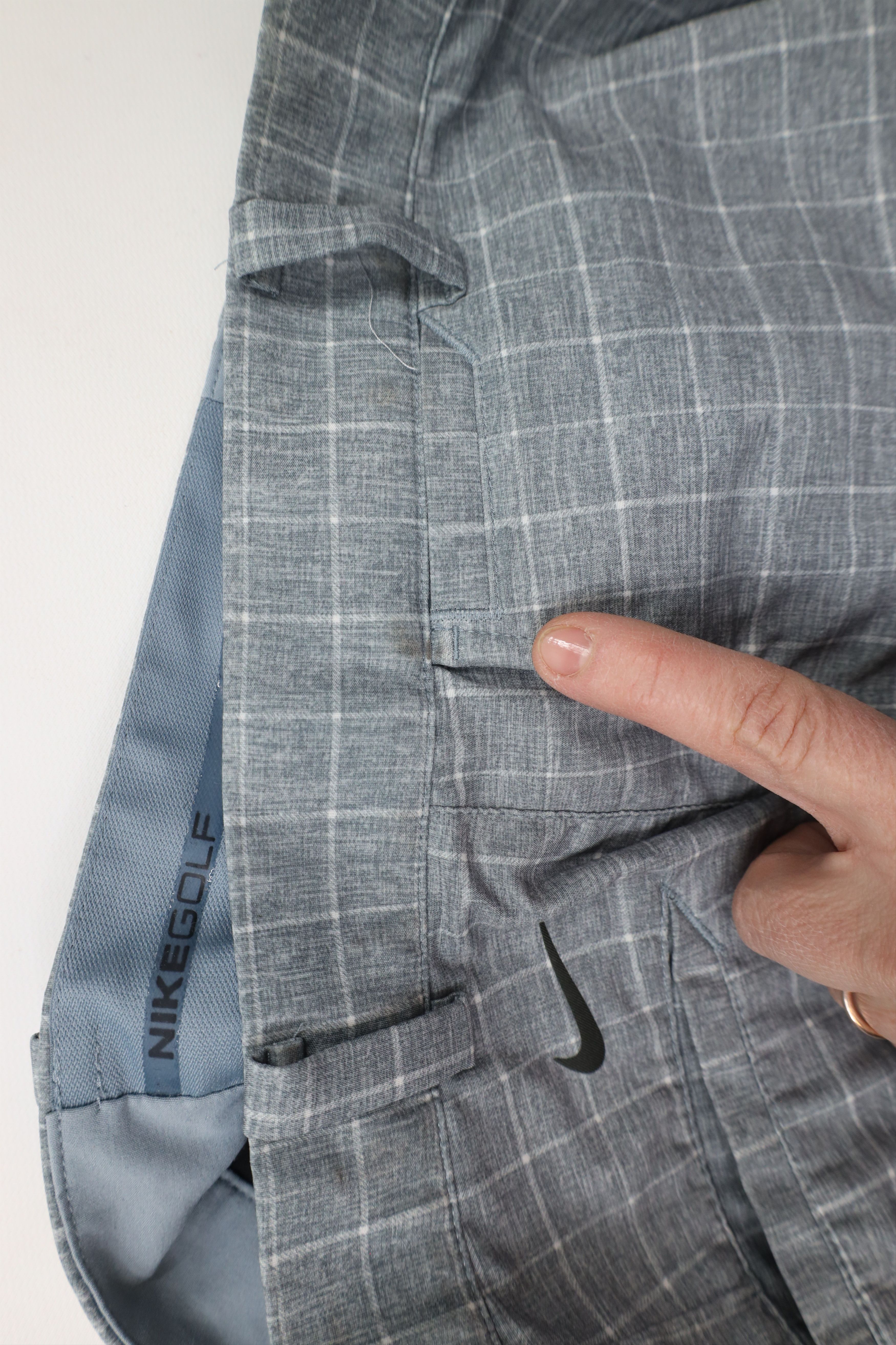 Nike × Vintage Nike Golf Performance Tech Golfing Chino Shorts Gray Plaid Size US 34 / EU 50 - 9 Thumbnail