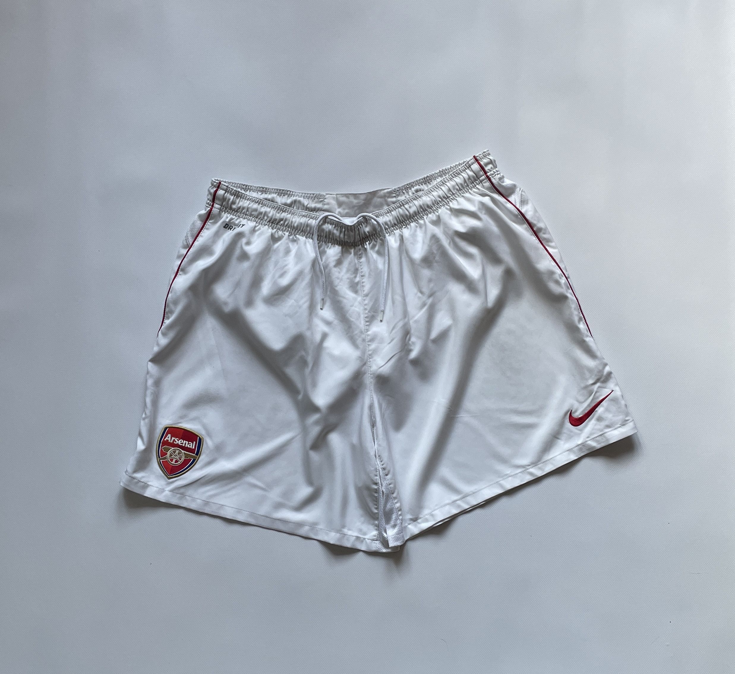 Nike Arsenal London Vintage 2010 2011 Football Shorts Soccer Size US 36 / EU 52 - 1 Thumbnail