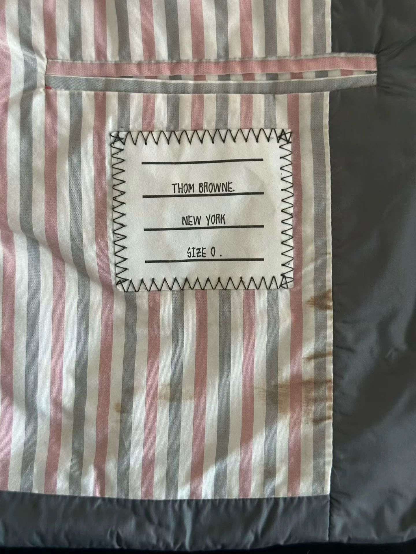 Thom Browne Thom Browne Down Vest 0 9/10 stain Size US XS / EU 42 / 0 - 4 Thumbnail