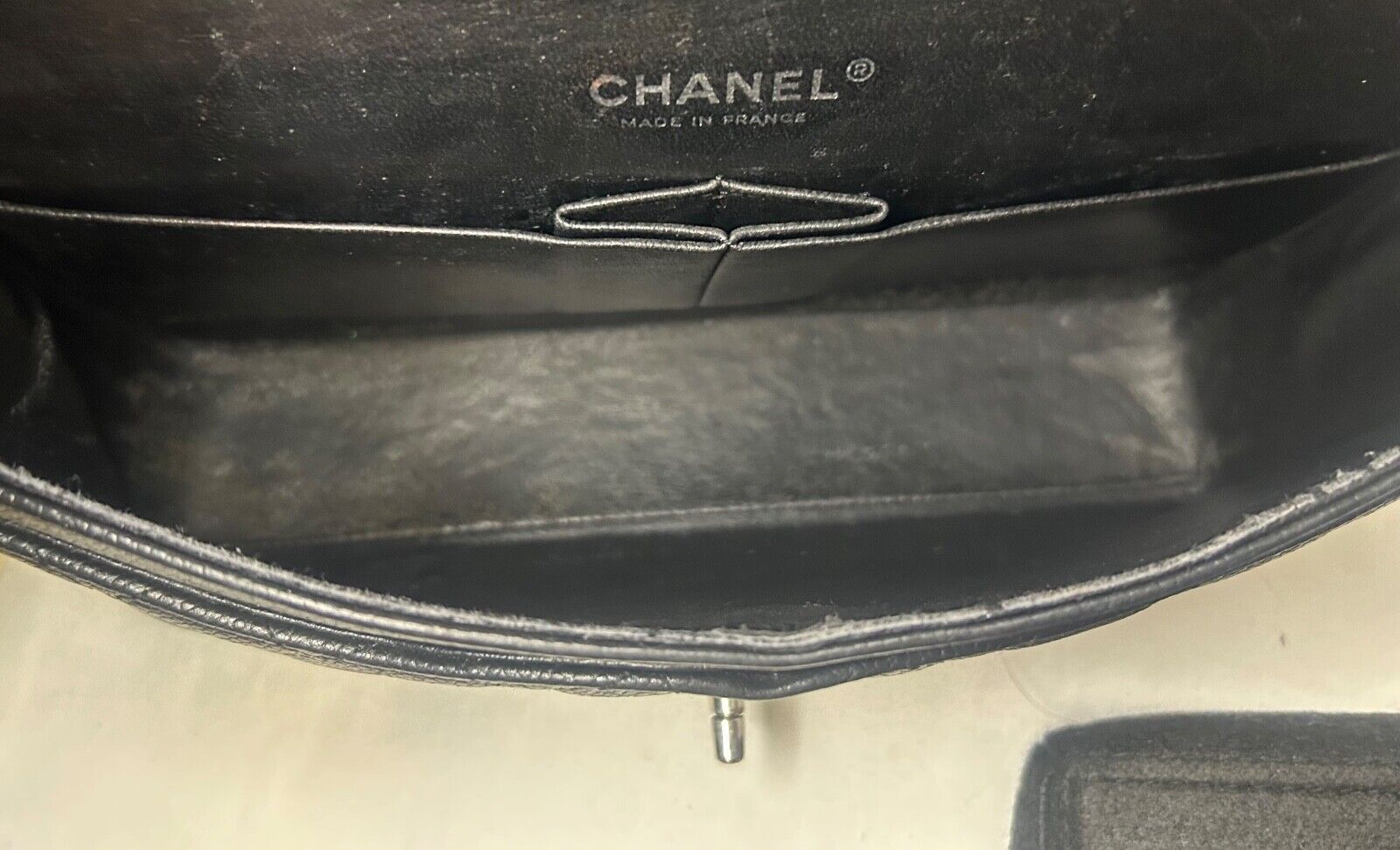 Chanel CHANEL Medium Double Flap Quilted Caviar Leather Bag Black Size ONE SIZE - 12 Thumbnail