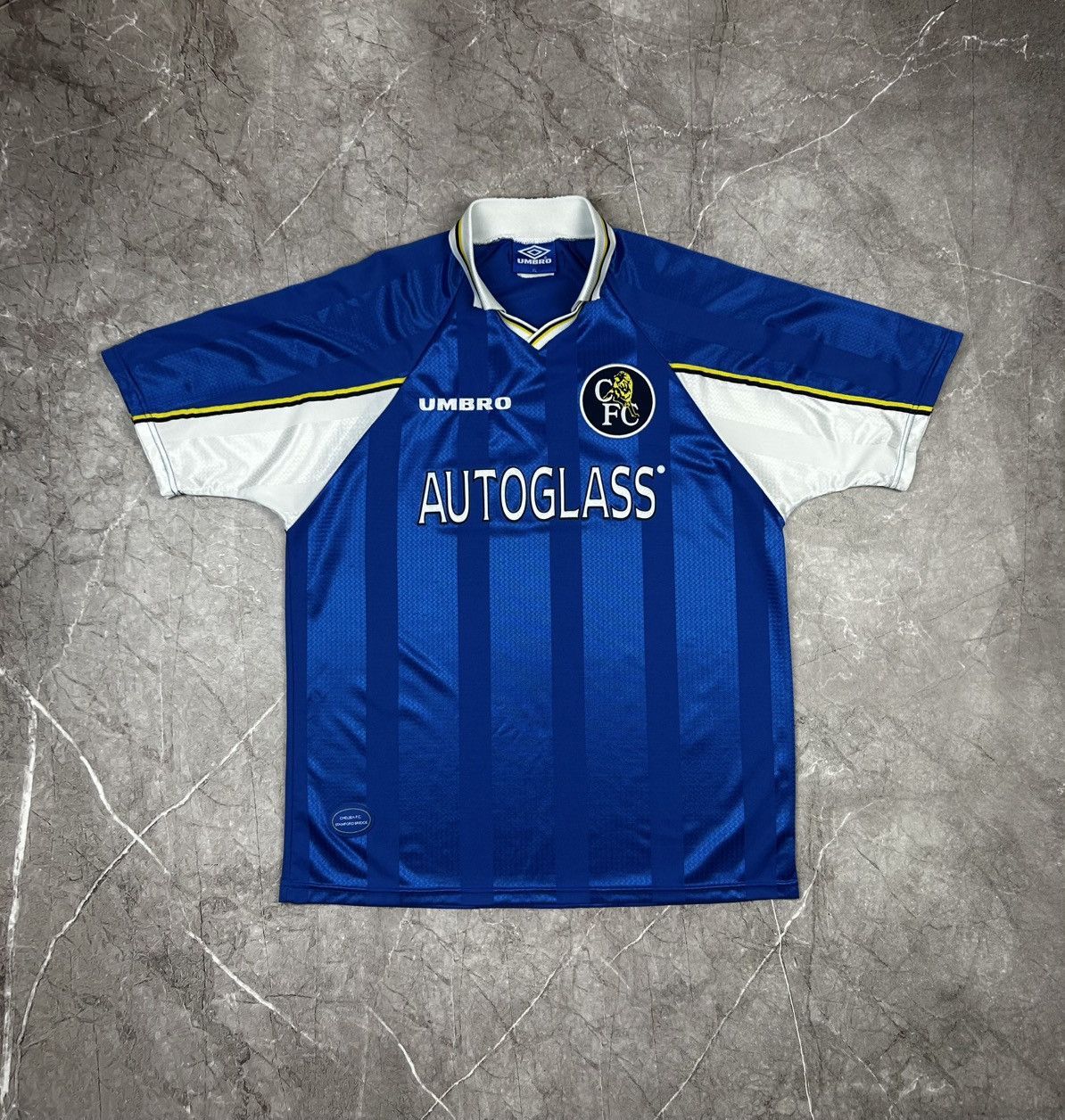 Umbro Chelsea Umbro 1997 1999 jersey vintage soccer retro home Size US XL / EU 56 / 4 - 1 Thumbnail