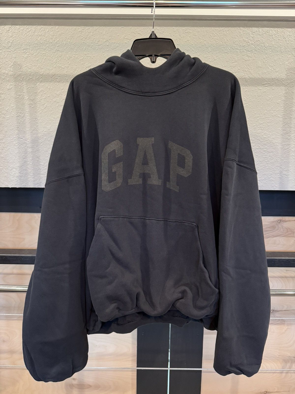 Yeezy Gap 送料込】Dove Hoodie Washed Black Yeezy Gap Engineered By Balenciaga Dove Hoodie Washed, Black