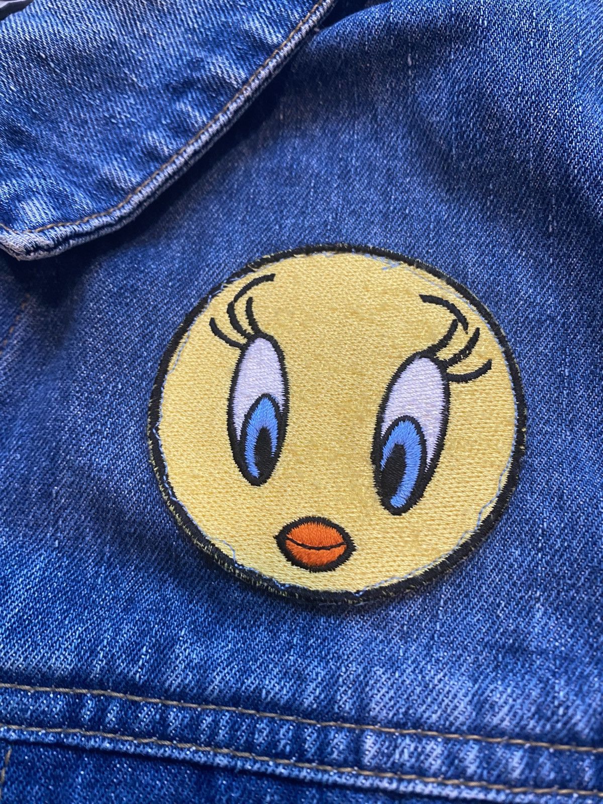 If Six Was Nine × Vintage VINTAGE Y2K TWEETY DENIM JACKET Size US L / EU 52-54 / 3 - 4 Thumbnail