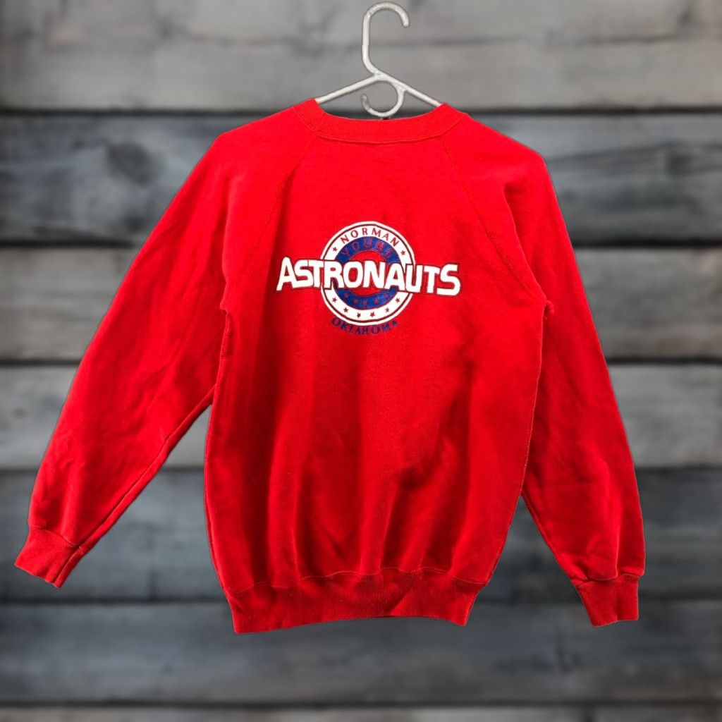 Hanes VTG Hanes Red Crewneck Pullover Sweatshirt Men Sz M Crew Neck Cotton Blend Logo Rocketeer Space Retro 90s Size US M / EU 48-50 / 2 - 1 Thumbnail