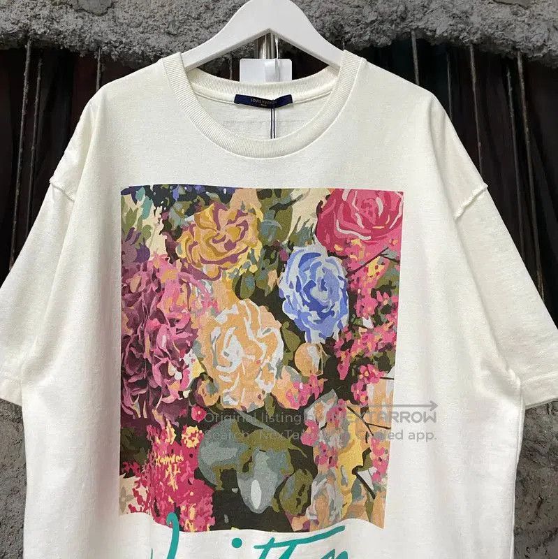 Louis Vuitton Louis Vuitton Men's Summer Floral T-Shirt . Size US L / EU 52-54 / 3 - 3 Thumbnail