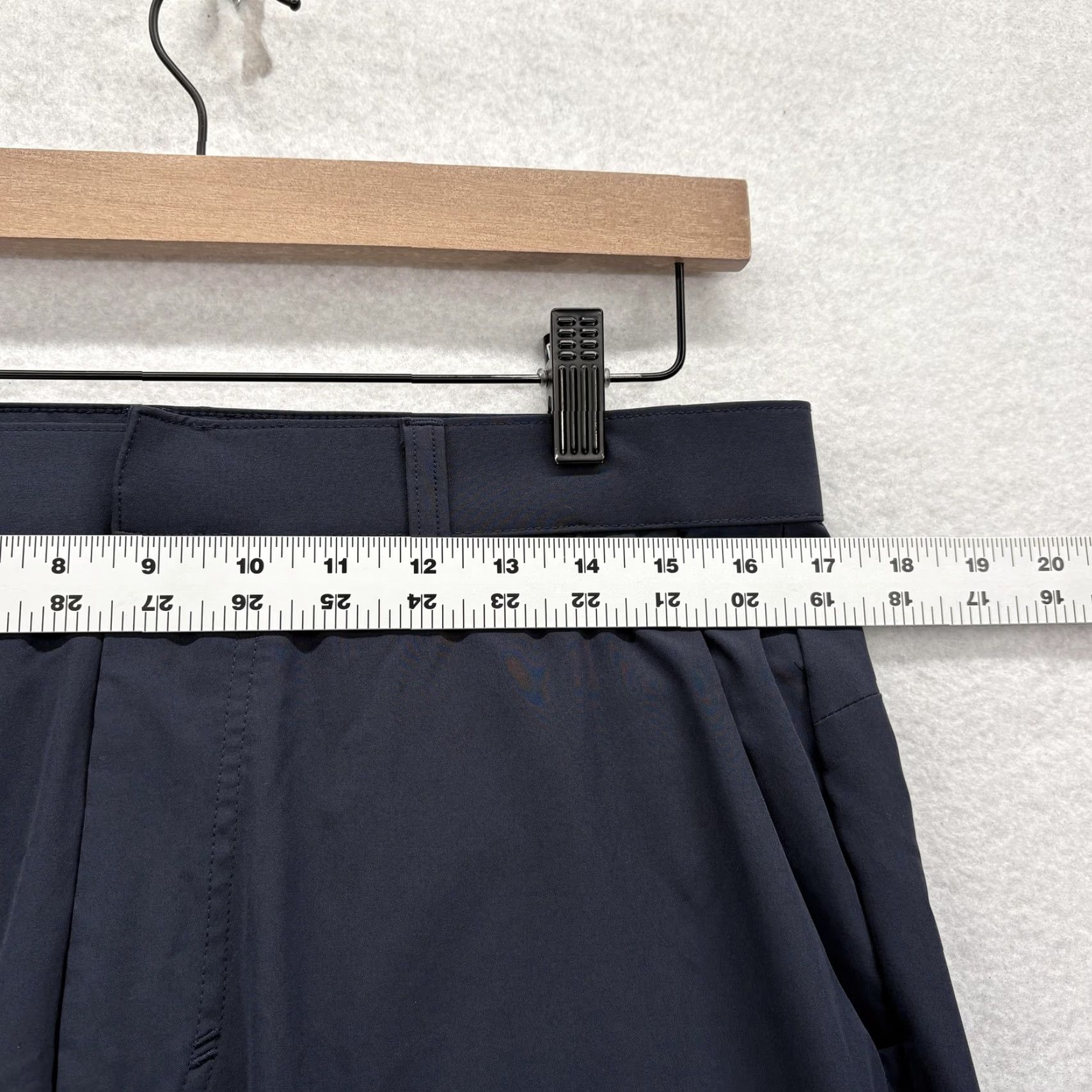 Fabletics Fabletics Mens Pant Chino Slim Tapered Flat Front Zip Pockets Navy Blue 34 in Inseam 30 in Regular Polyester Athletic Kold? Size US 33 - 4 Thumbnail