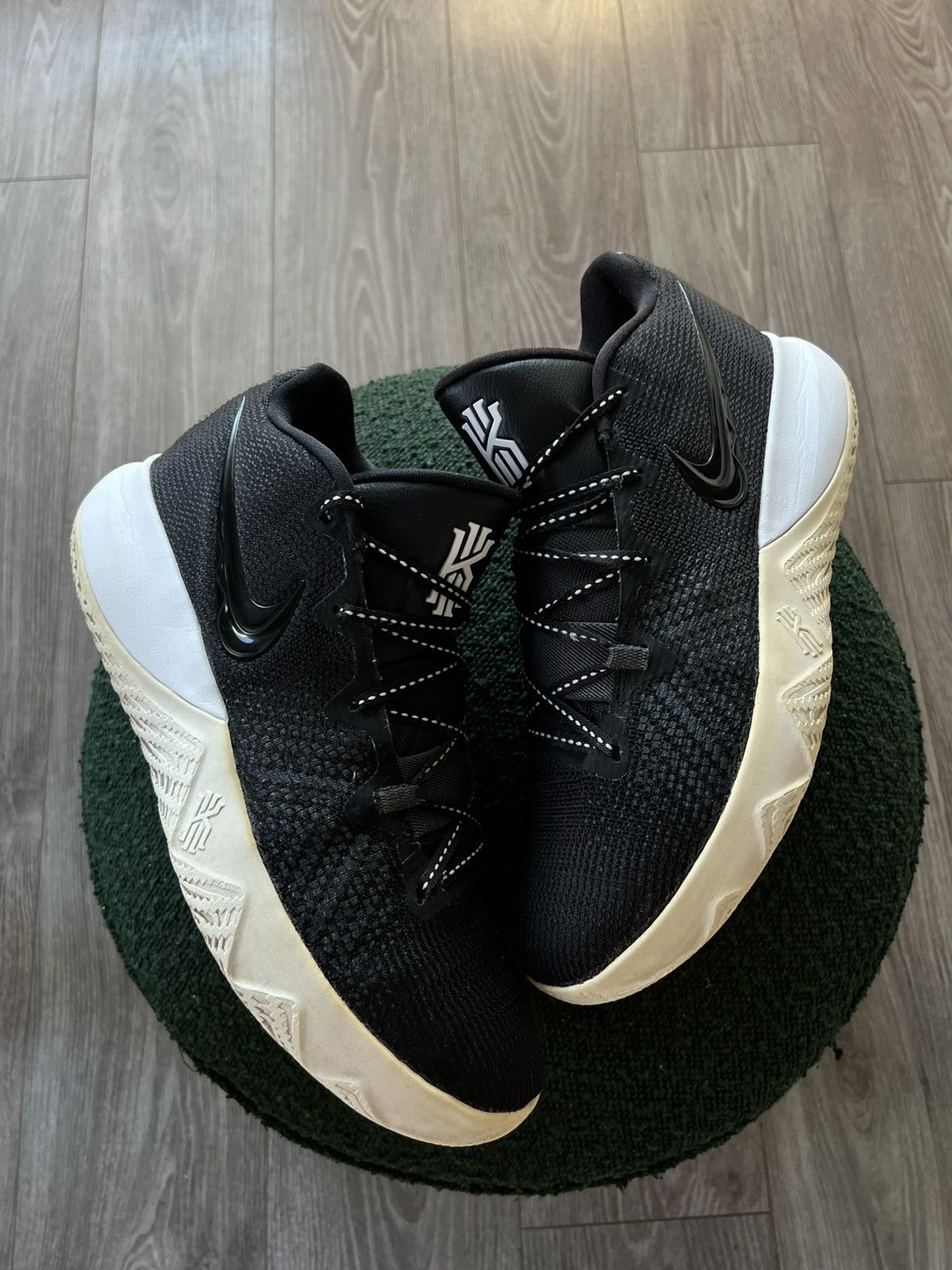 Nike Nike Kyrie Flytrap 11 Leather/Flyknit Basketball Sneakers Size US 12 / EU 45 - 4 Thumbnail