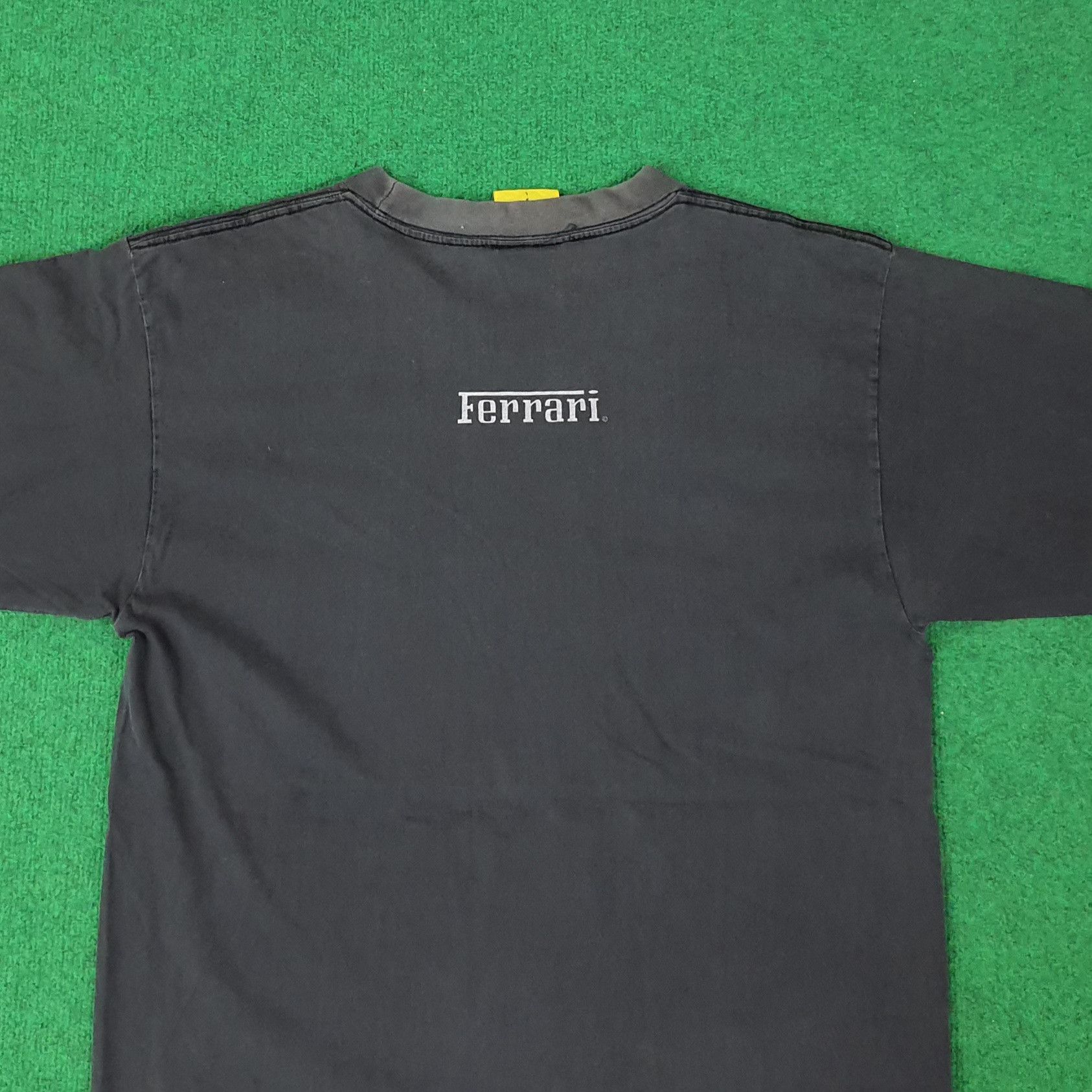Ferrari Vintage Ferrari Sports Big Logo Tshirt C223N44 Size US L / EU 52-54 / 3 - 4 Thumbnail
