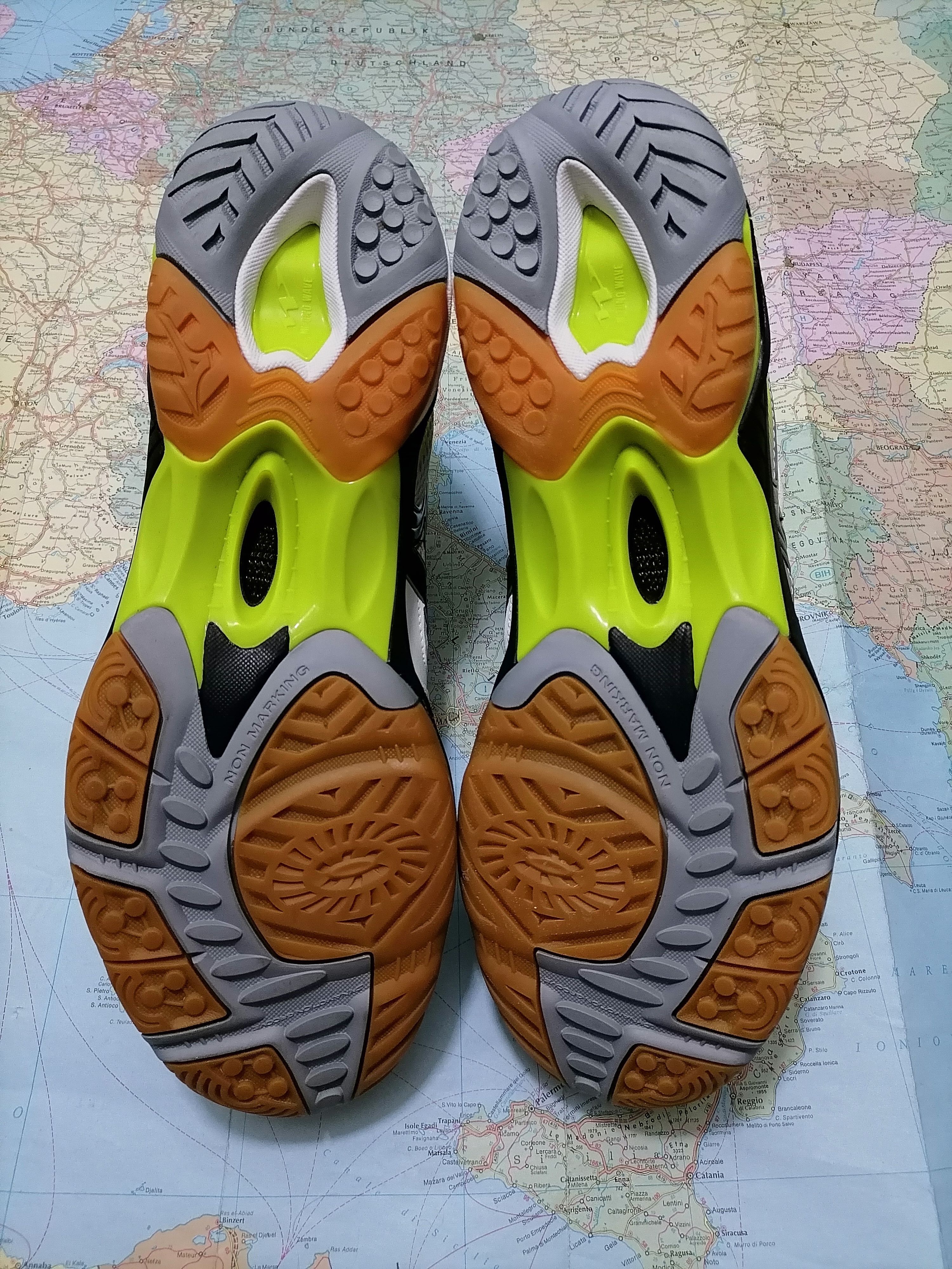 Mizuno Mizuno Man shoes tennis Size US 11.5 / EU 44-45 - 7 Thumbnail