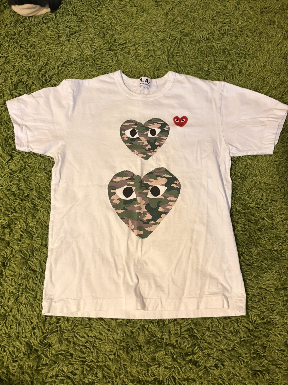 Comme des Garcons Commes Des Garcons Graphic Heart streetwear designer tee! Size US M / EU 48-50 / 2 - 1 Thumbnail