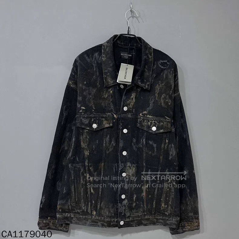 Balenciaga Balenciaga Distressed Denim Jacket with Mud Dyeing Size US S / EU 44-46 / 1 - 1 Thumbnail