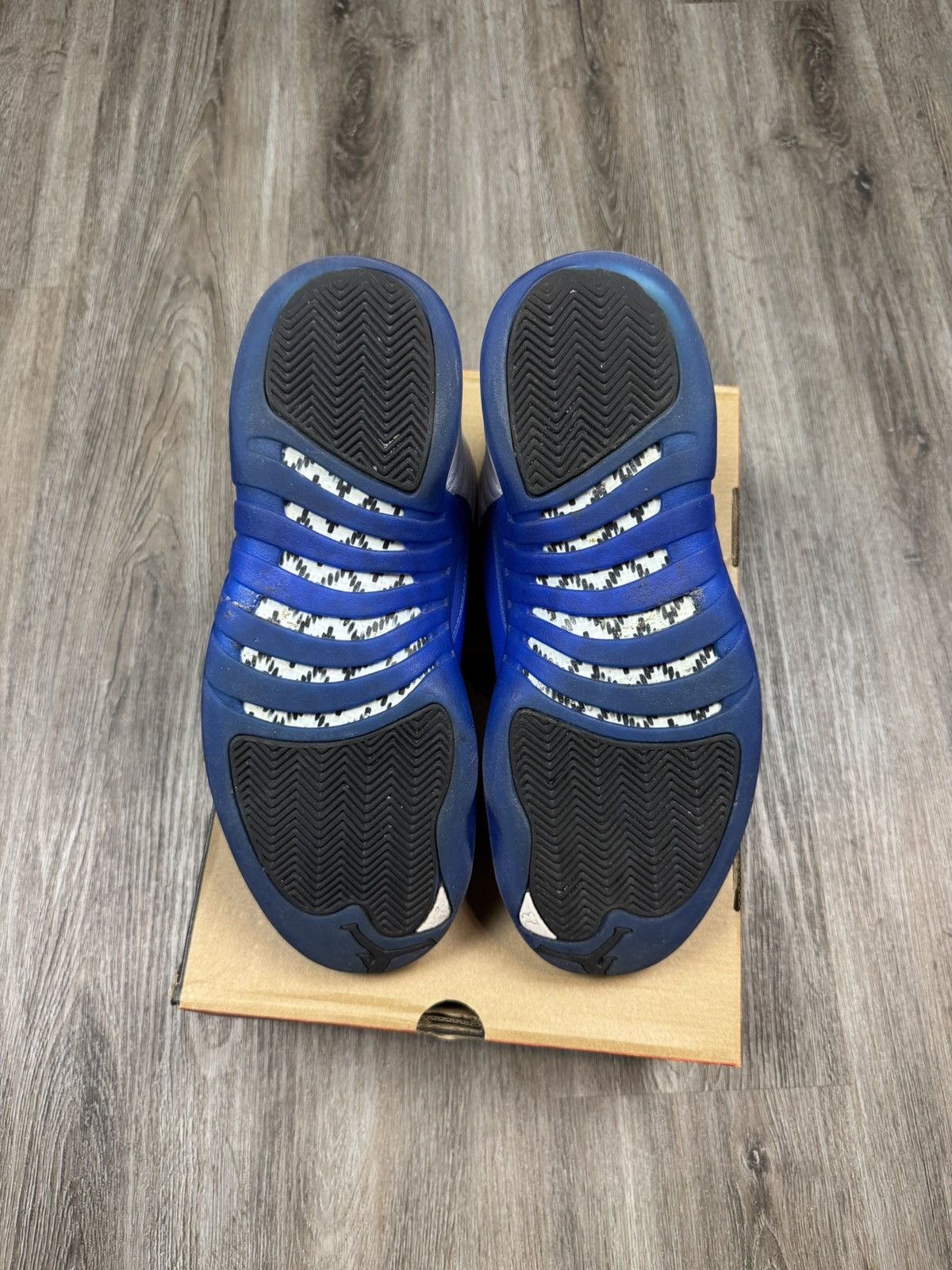 Jordan Brand Air Jordan 12 Retro Blueberry Size 11.5 Size US 11.5 / EU 44-45 - 7 Thumbnail