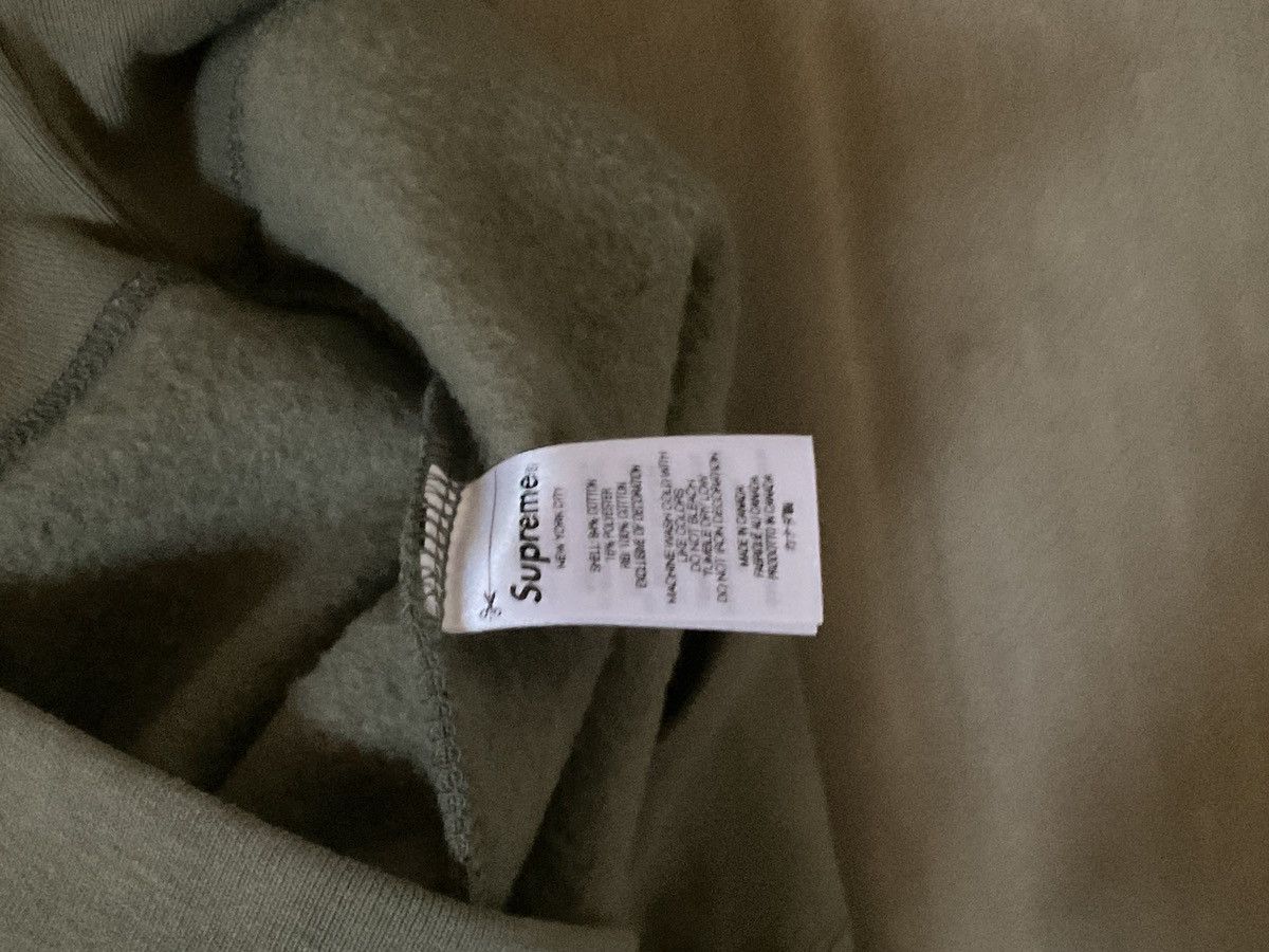 Supreme SUPREME CREWNWCK Size US L / EU 52-54 / 3 - 3 Thumbnail