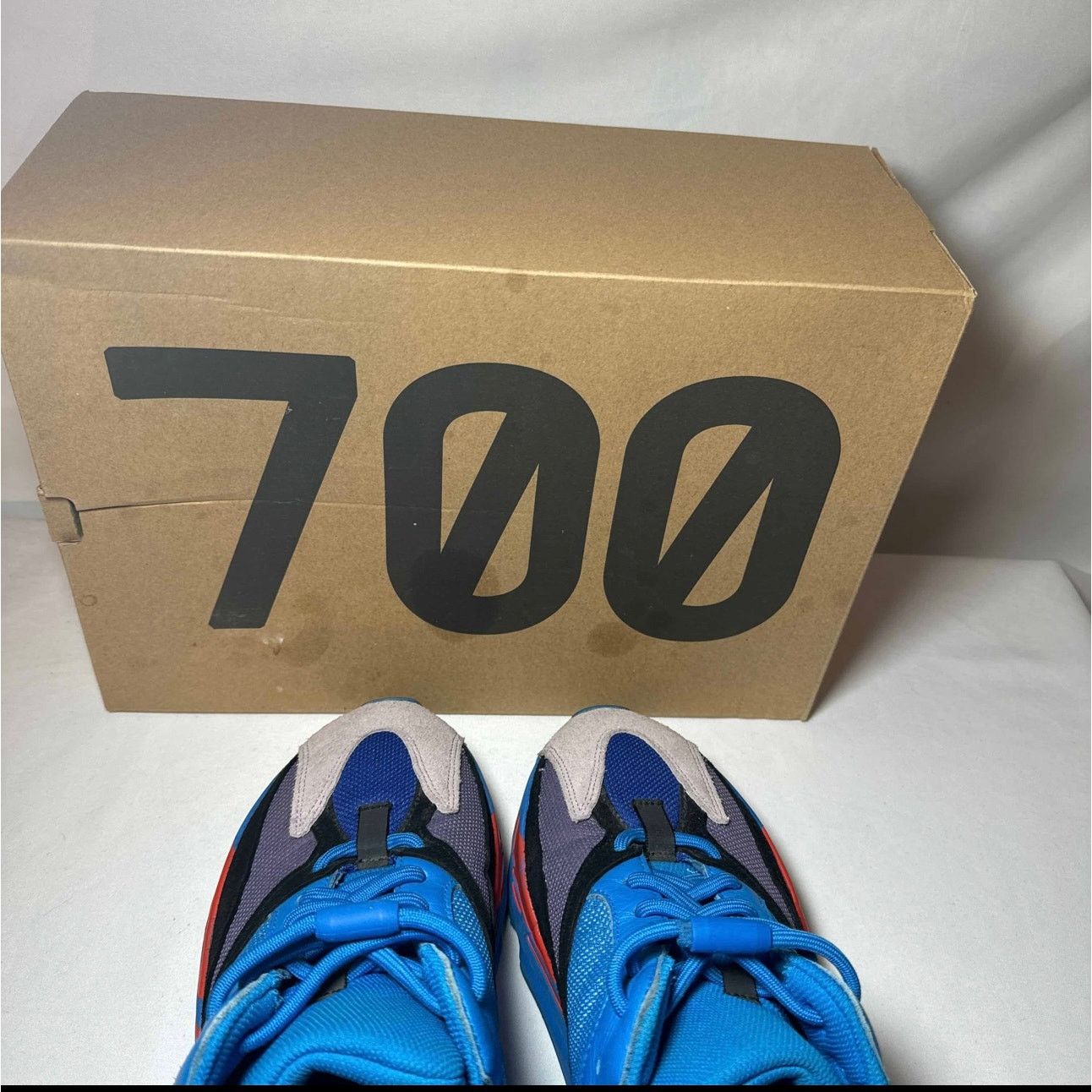 Jordan Brand × Nike Size 11.5 Adidas Yeezy Boost 700 Hi-Res Blue Men's Shoes Size US 11.5 / EU 44-45 - 9 Thumbnail