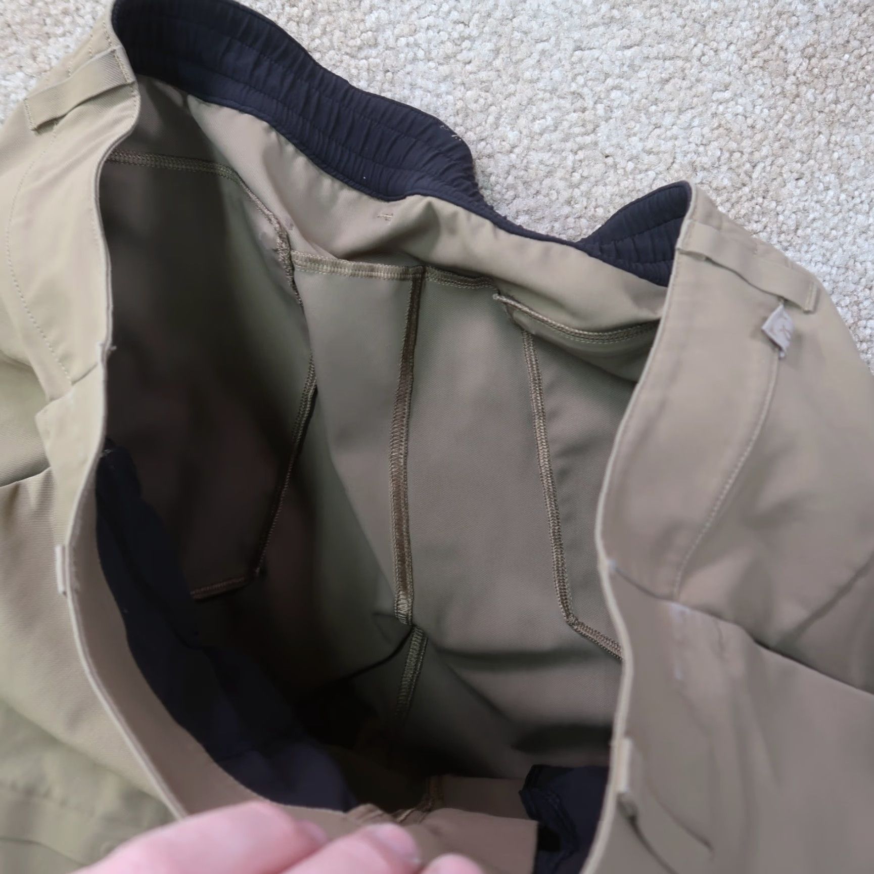 Lululemon Lululemon Pants Mens 36x30 Beige Mile View Taper Cargo Pockets Size US 36 / EU 52 - 4 Thumbnail