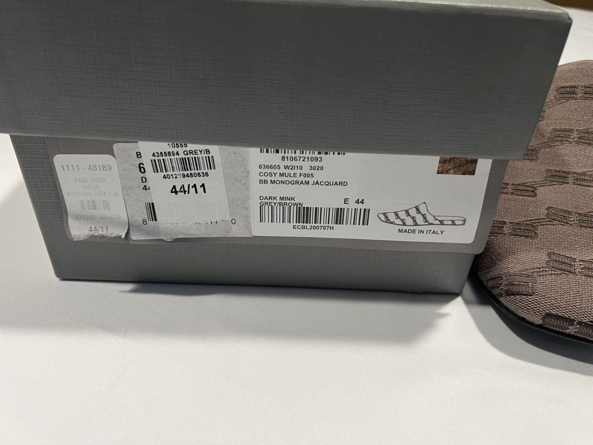 Balenciaga Balenciaga mens slides. 44/11. $690 Size US 11 / EU 44 - 2 Thumbnail
