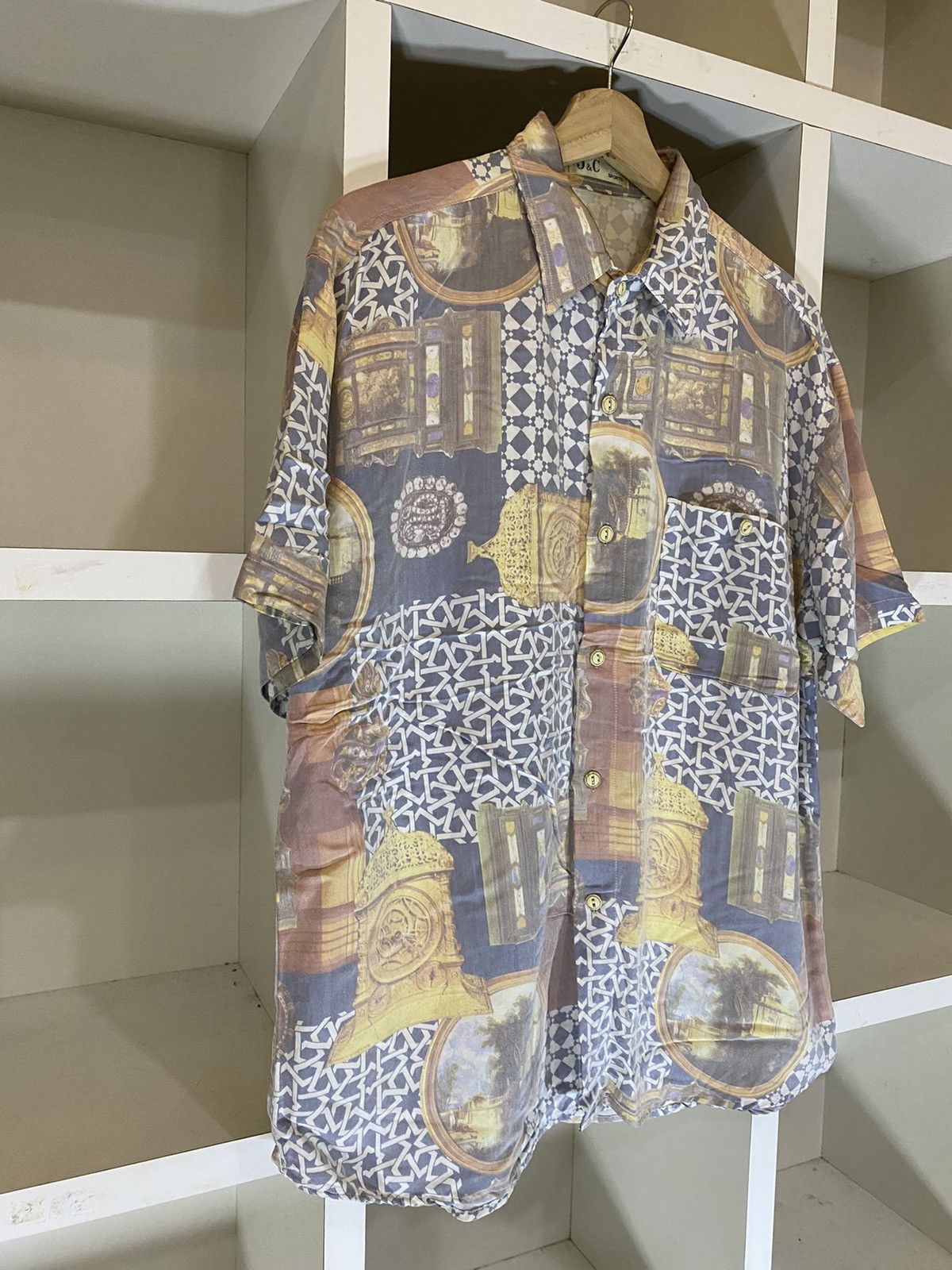 Vintage Hawaii Shirt by J&C sports Size US L / EU 52-54 / 3 - 4 Thumbnail