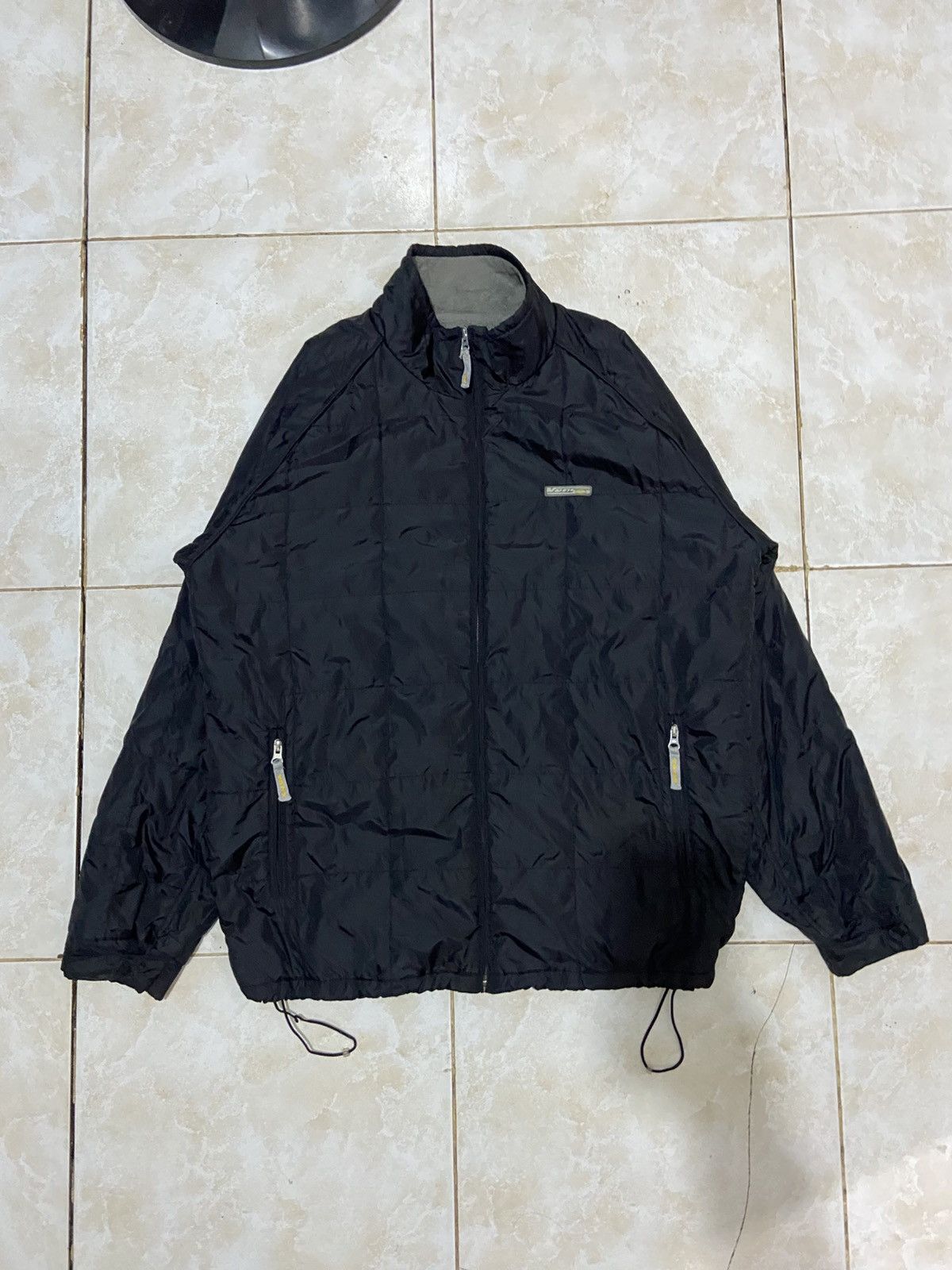 Vans Y2K insulated Puffer jacket- black (Fleece Lined)