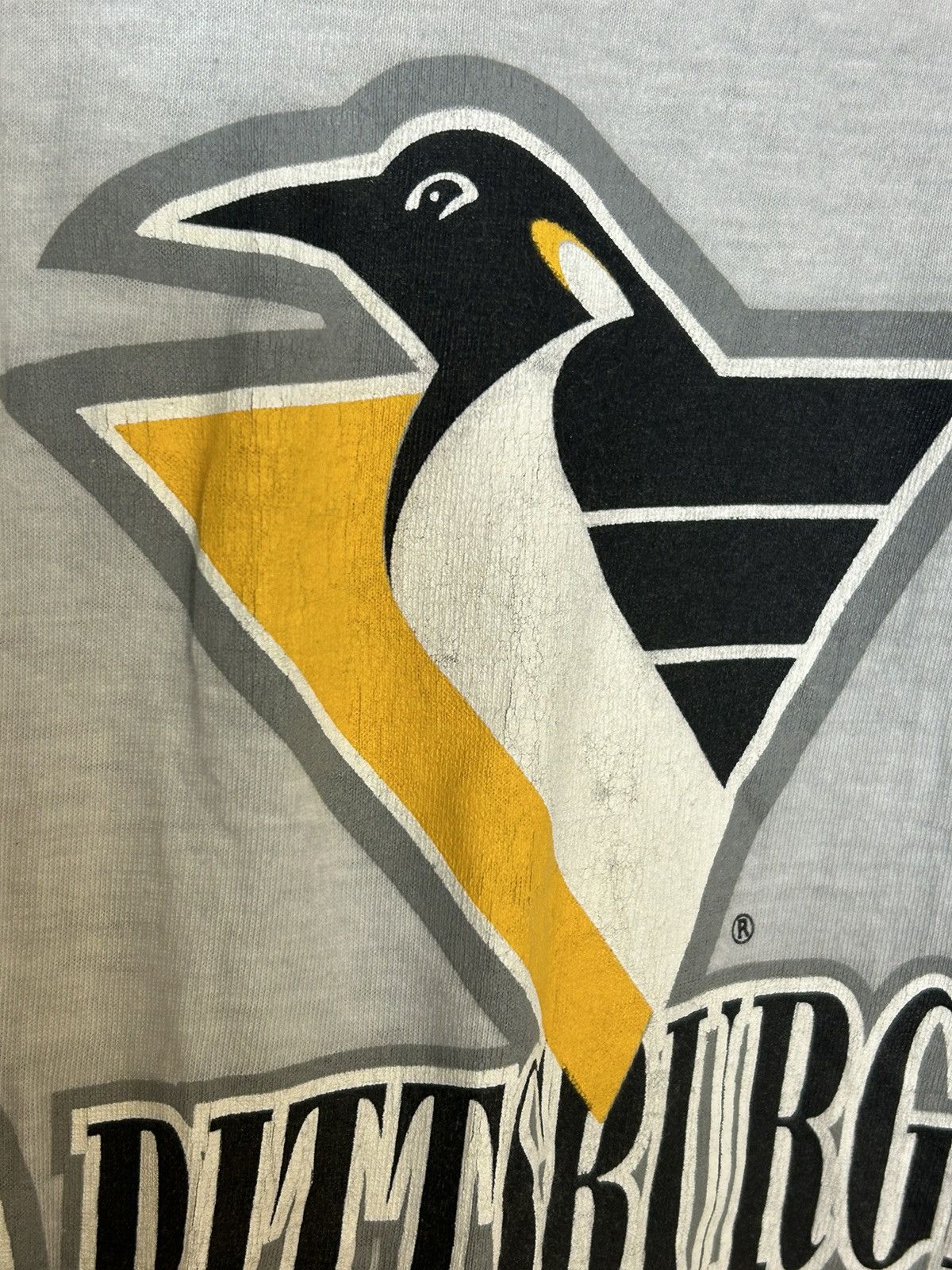 NHL Y2K NHL Pittsburgh Penguins Logo T Shirt Size US M / EU 48-50 / 2 - 5 Thumbnail