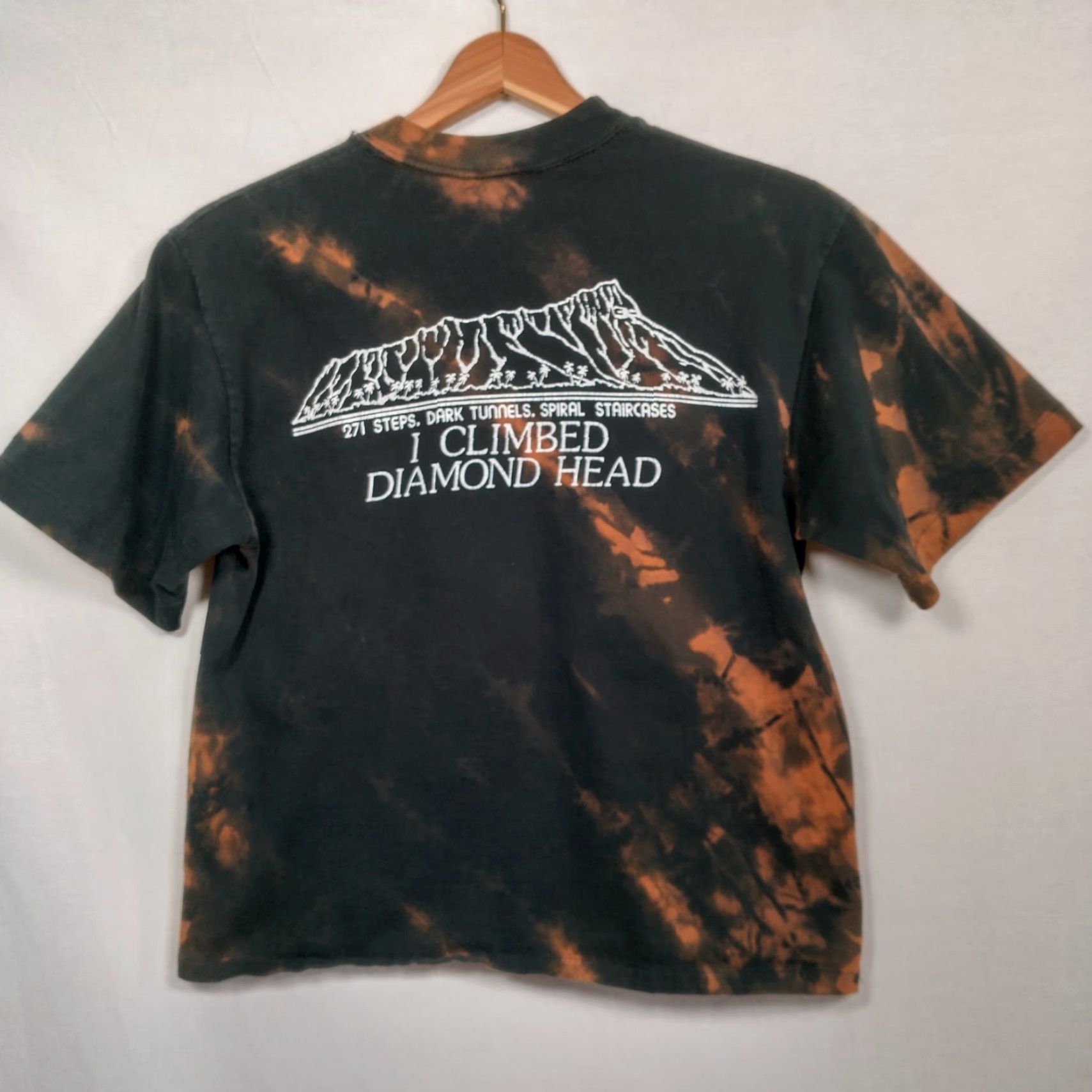 Jerzees VINTAGE JERZEES Bleach Dyed Hawaiian Shirt M Black I Climbed Diamond Head Cropped Womens Size M / US 6-8 / IT 42-44 - 2 Thumbnail
