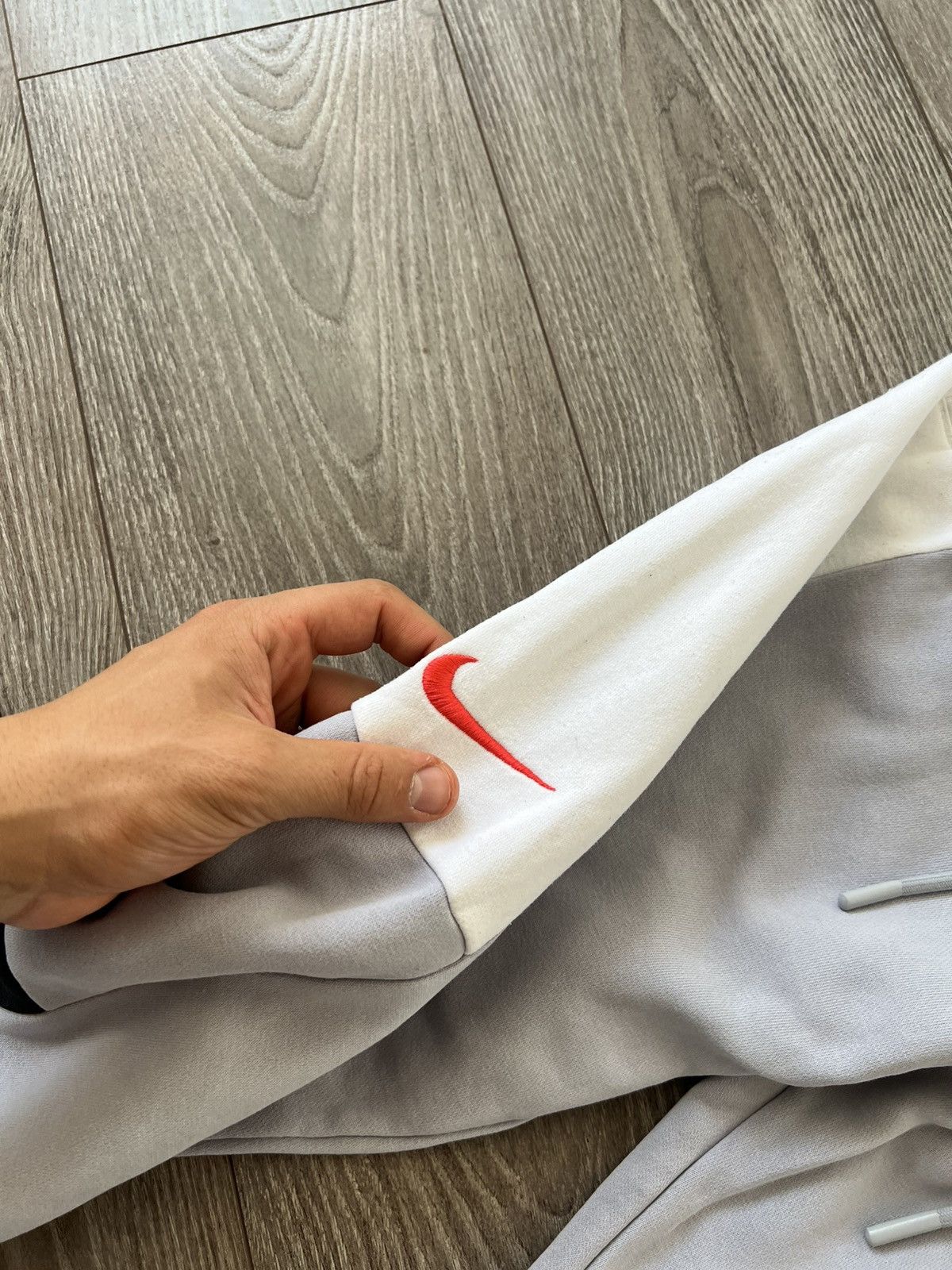 Nike Nike X LFC Liverpool Football Club Big Logo Drill Joggers Size US 32 / EU 48 - 12 Thumbnail