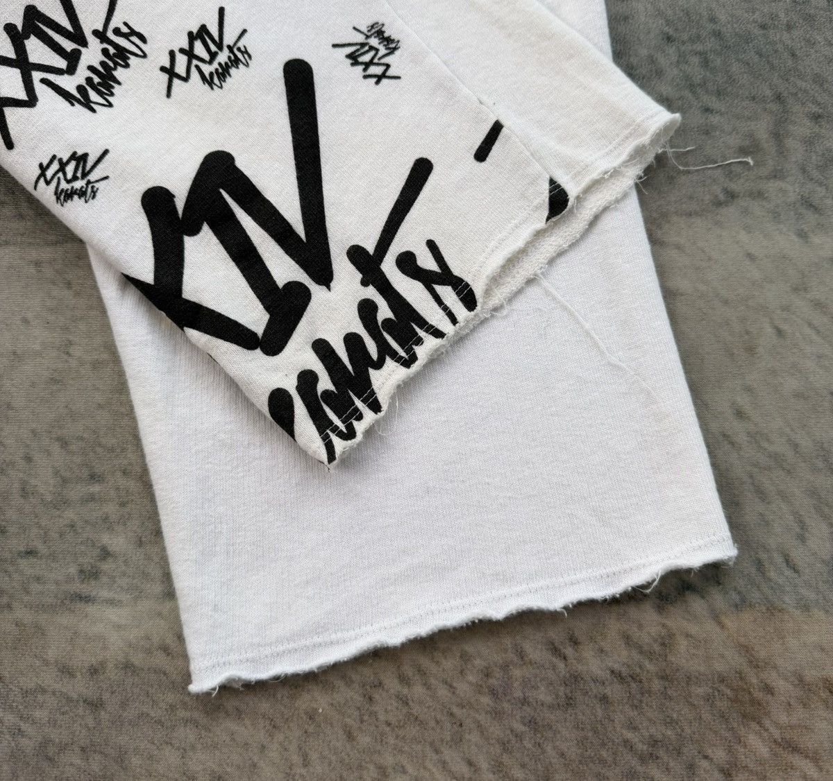 Japanese Brand 24 Karats Hoodie Set White Tribal Streetwear Shorts Set Size US L / EU 52-54 / 3 - 14 Thumbnail