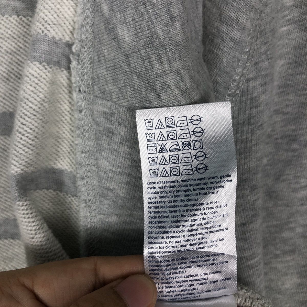 Japanese Brand 🔥Vintage Cardigan Jacket Tommy Hilfiger Japan Size US M / EU 48-50 / 2 - 19 Thumbnail