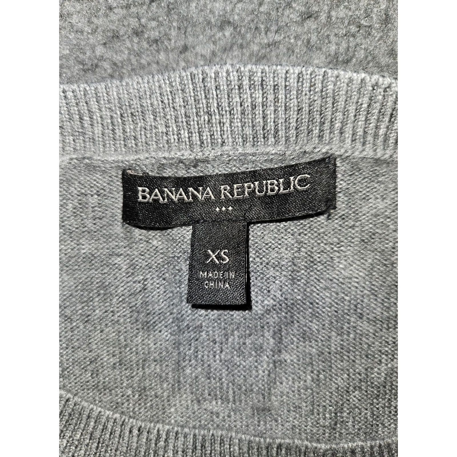 Banana Republic VINTAGE Banana Republic Sweatery? Size XS / US 0-2 / IT 36-38 - 2 Thumbnail