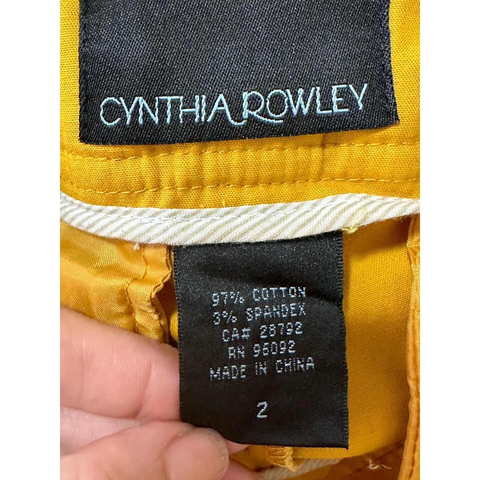 Cynthia Rowley Cynthia Rowley yellow mustard crop cuffed hems pants size 2 Size 26" / US 2 / IT 38 - 3 Thumbnail