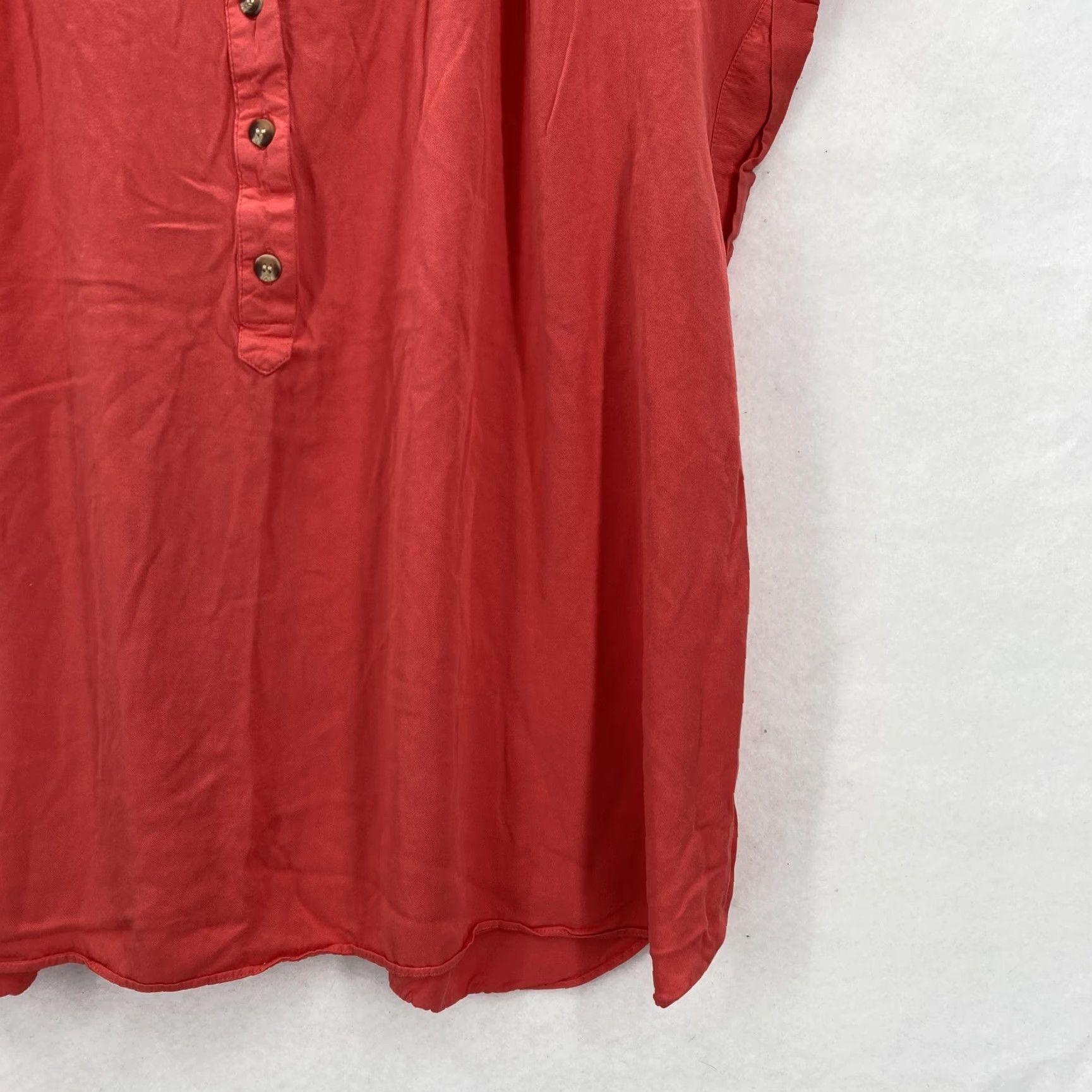 Vintage ROSE + OLIVE Shirt Womens 2X Red Henley Short Sleeve Rayon Flowy Tunic Blouse Size XXL / US 16-18 / IT 52-54 - 3 Thumbnail