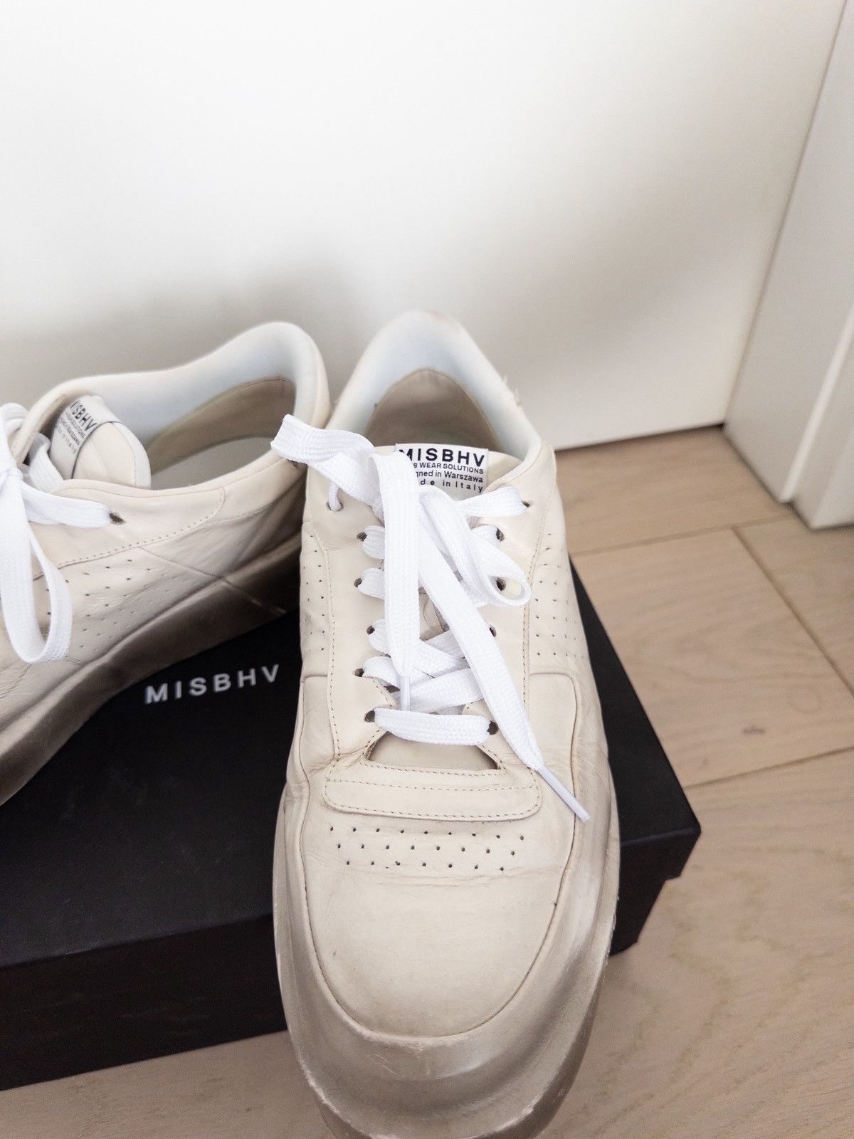 Misbhv Misbhv city sneaker in milk/black colour Size US 9.5 / EU 42-43 - 2 Thumbnail
