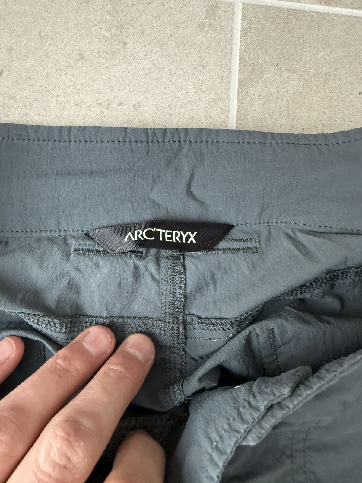 Arc'teryx vintage arcteryx nylon pants Size US 34 / EU 50 - 4 Thumbnail