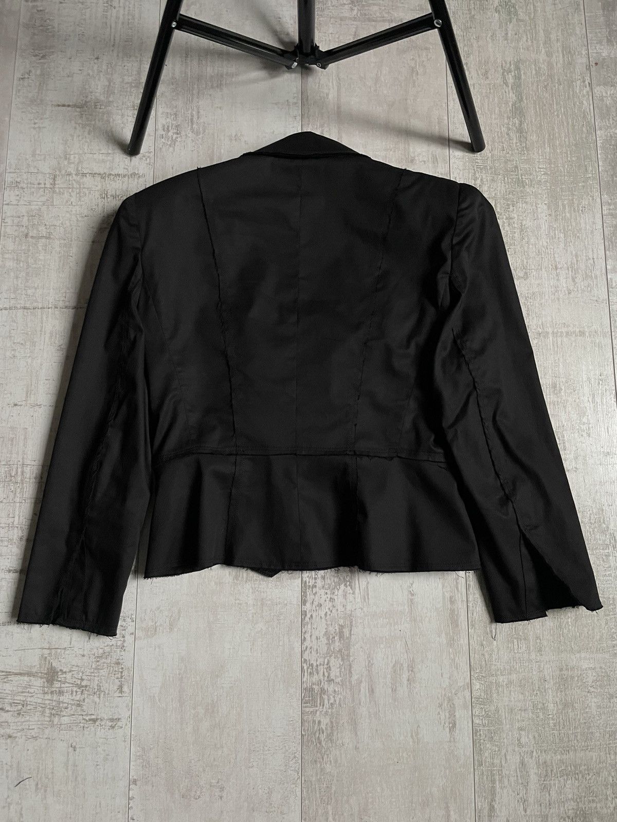 Alexander McQueen Alexander McQueen Blazer Black Luxury Distressed Fabric RARE Size M / US 6-8 / IT 42-44 - 5 Thumbnail