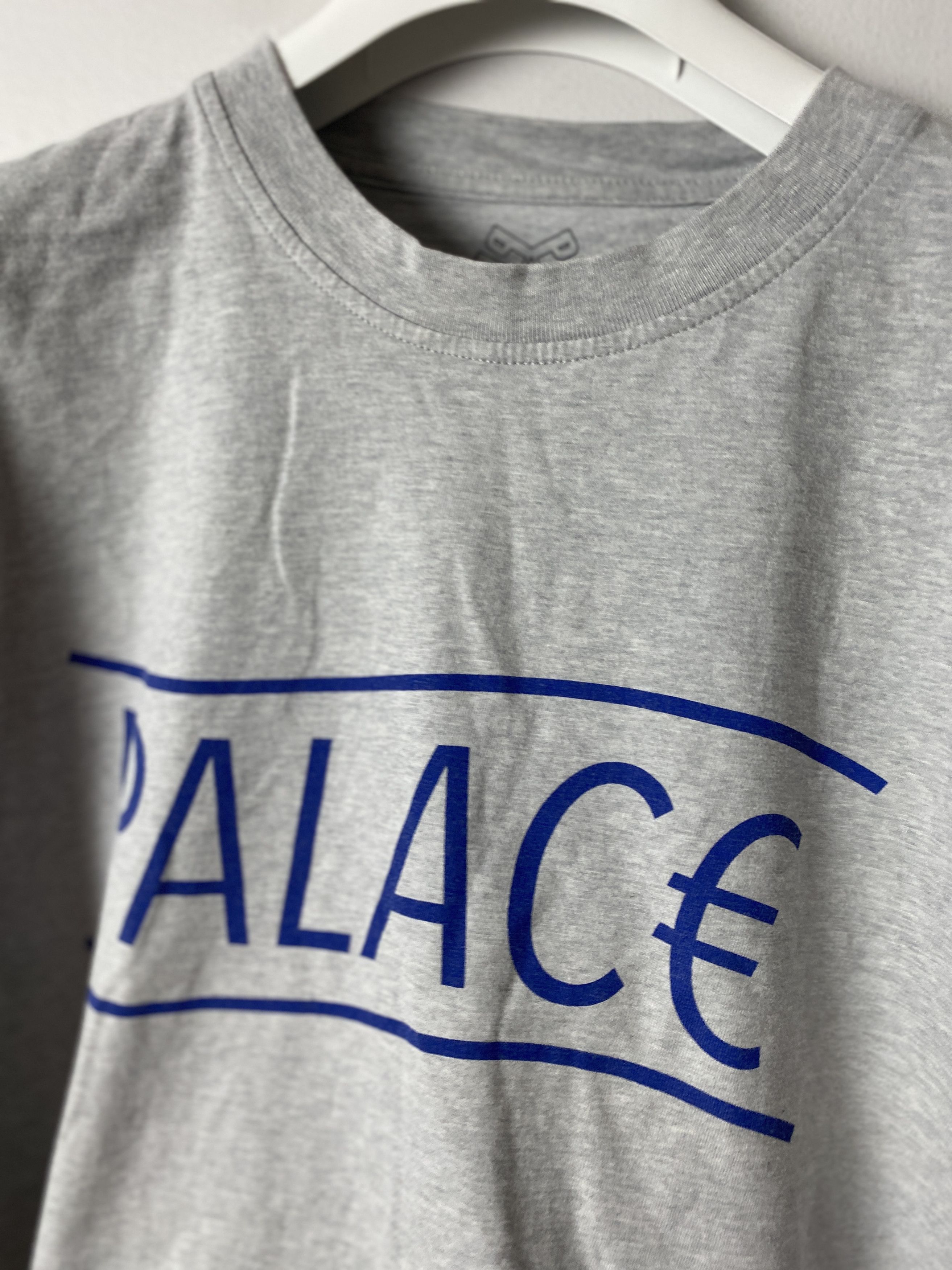Other Palace Euro crop t-shirt tee big logo Size L / US 10 / IT 46 - 2 Thumbnail