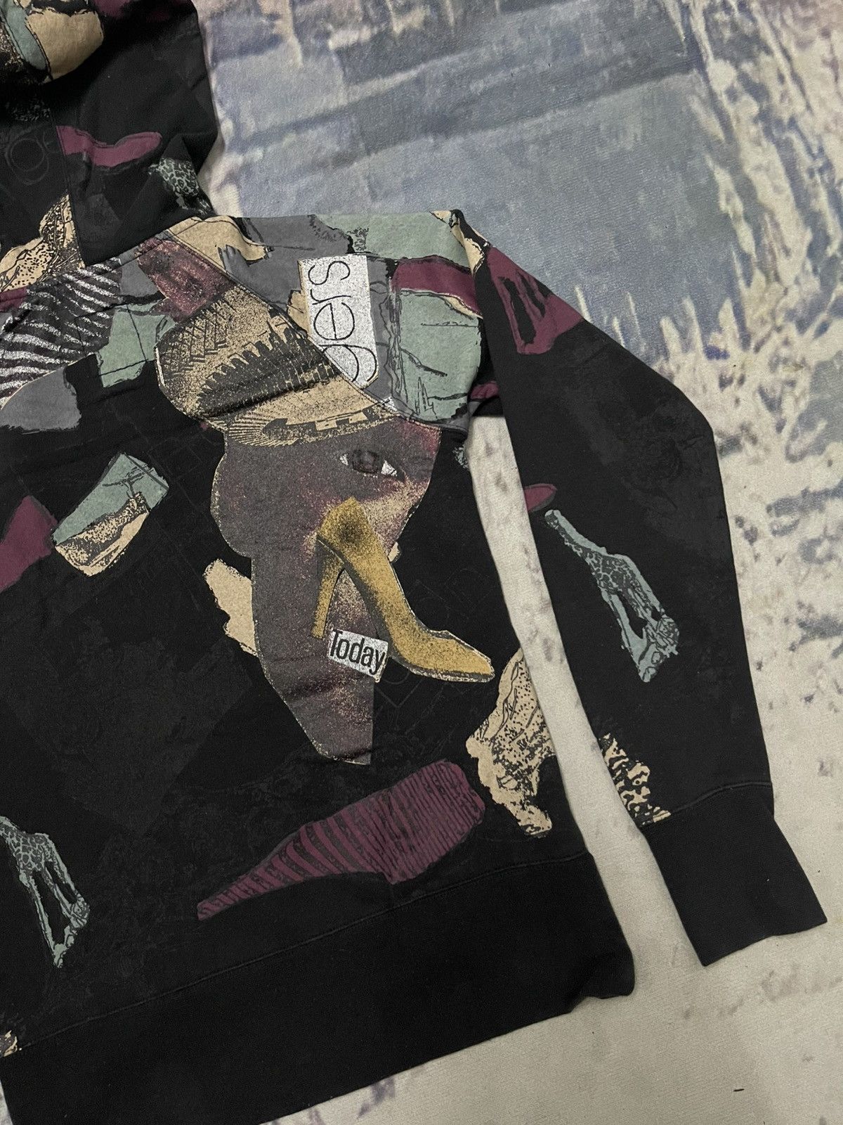 Volcom 2000s VOLCOM DREAM DU JOUR SKATE FULLPRINT HOODIE ZIPPER Size US S / EU 44-46 / 1 - 16 Thumbnail
