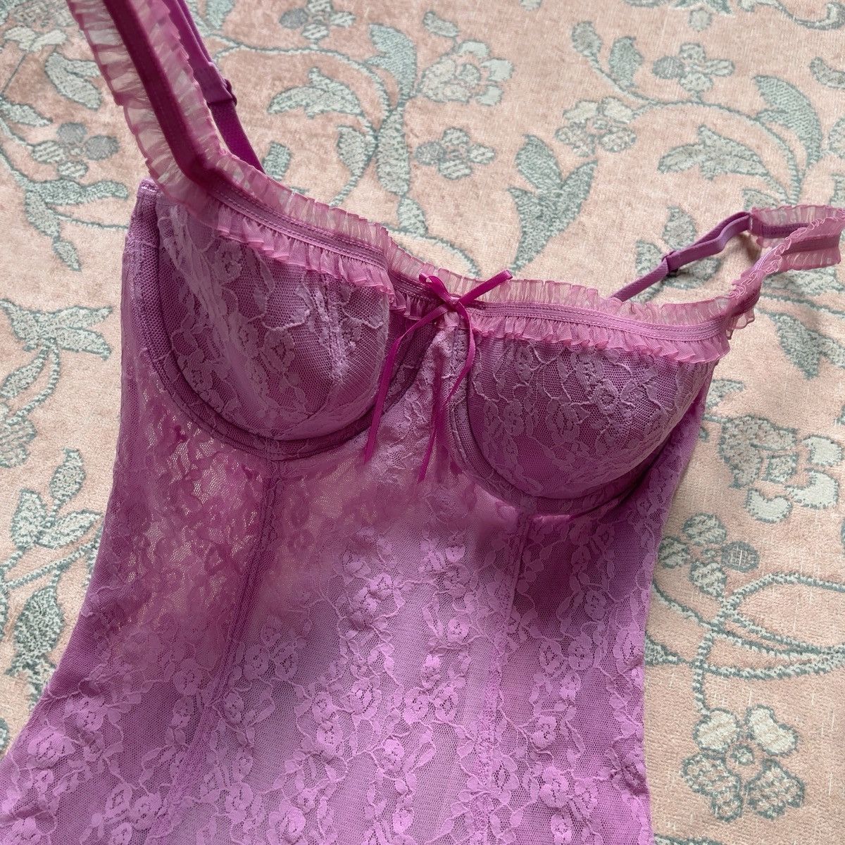 Victoria's Secret Victoria’s Secret Purple Floral Lace Bustier Top (S–M) Size M / US 6-8 / IT 42-44 - 8 Thumbnail