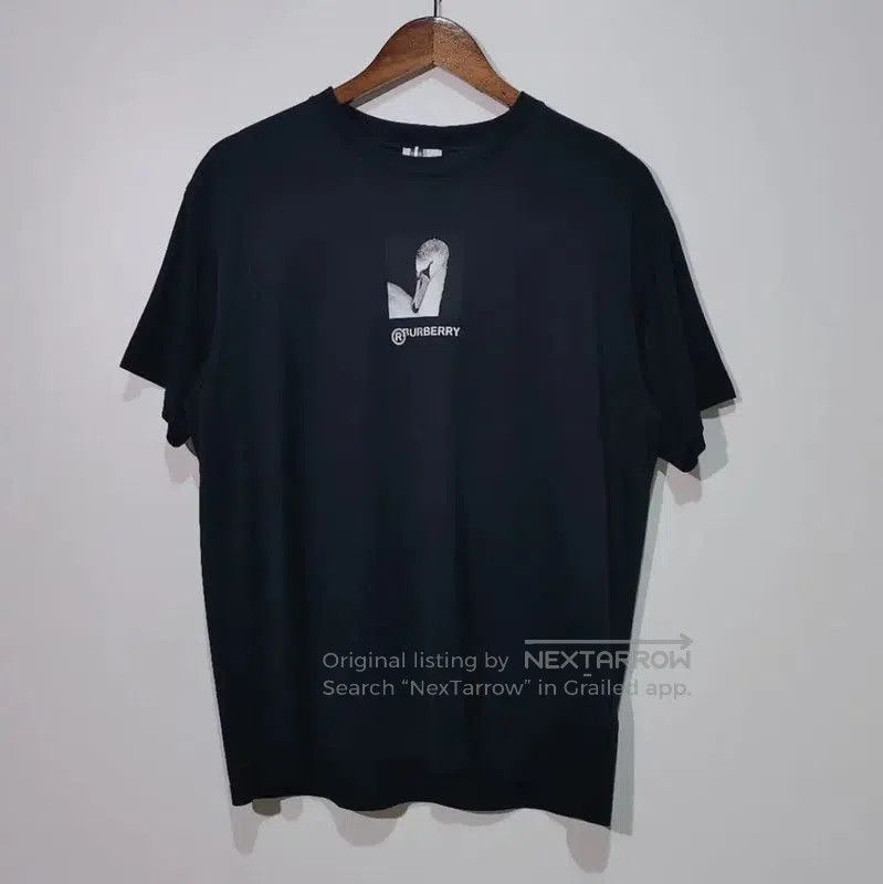 Burberry Black Cotton Women's T-Shirt.