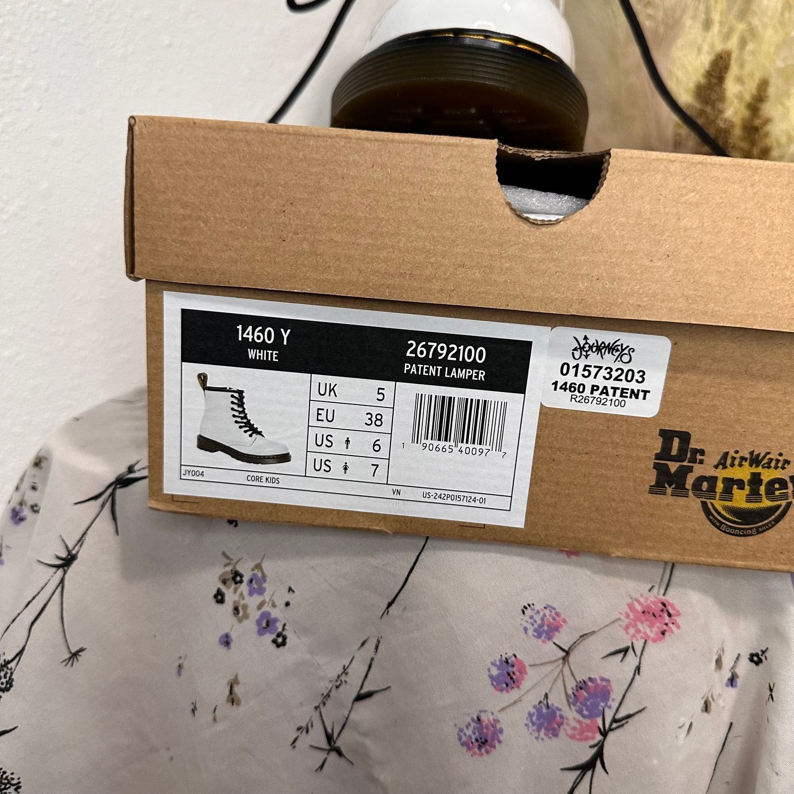 Dr. Martens Dr. Martens Patent Lamper White Combat Boots Size 7 Womens Size US 7 / IT 37 - 3 Thumbnail