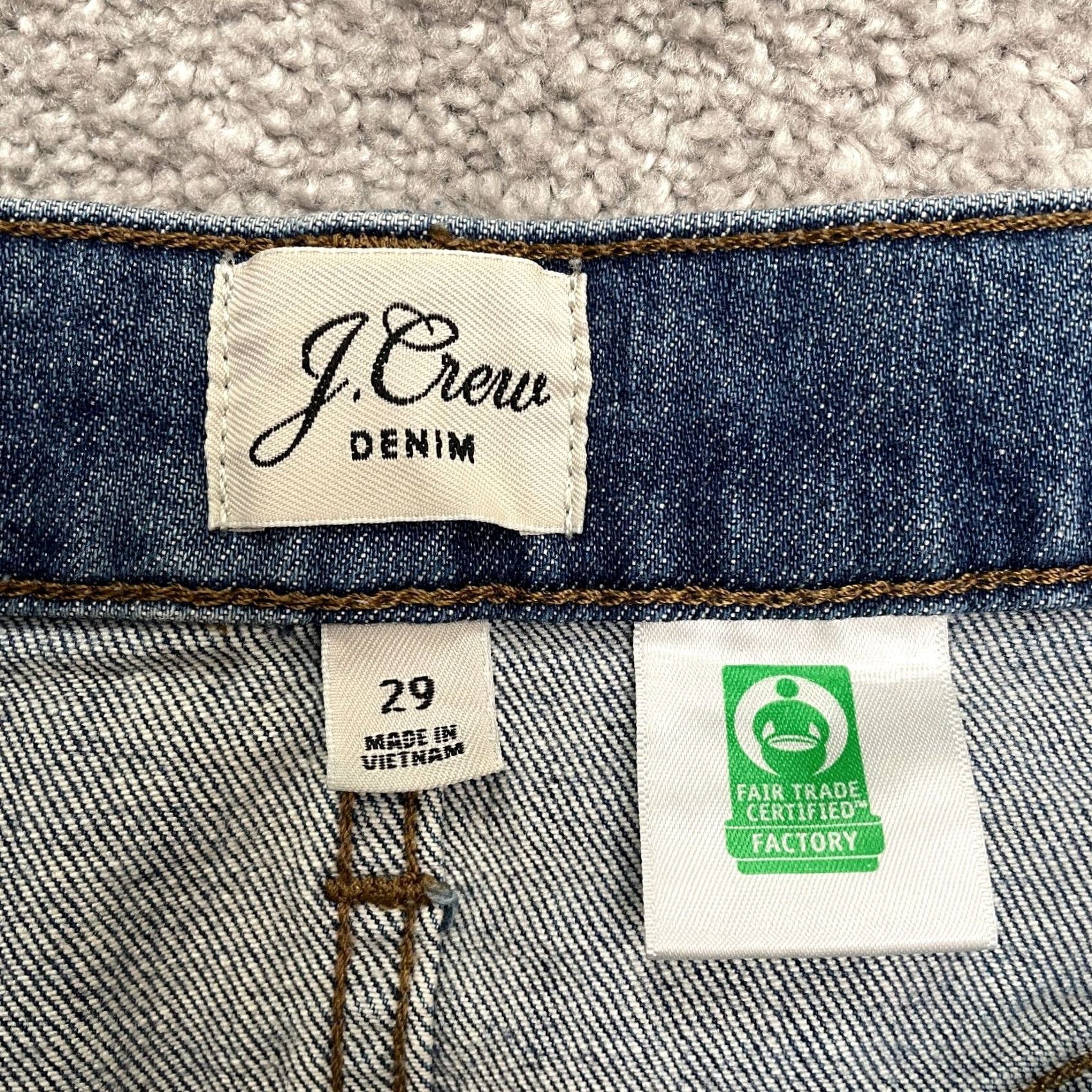 J.Crew J.CREW Mom Denim Shorts Women 29 Blue Medium Wash High Rise Casual Stretch 32x3 Woman Shorts Denim Blue Medium Wash High Rise 5-Pocket Mens? Size 29" - 4 Thumbnail