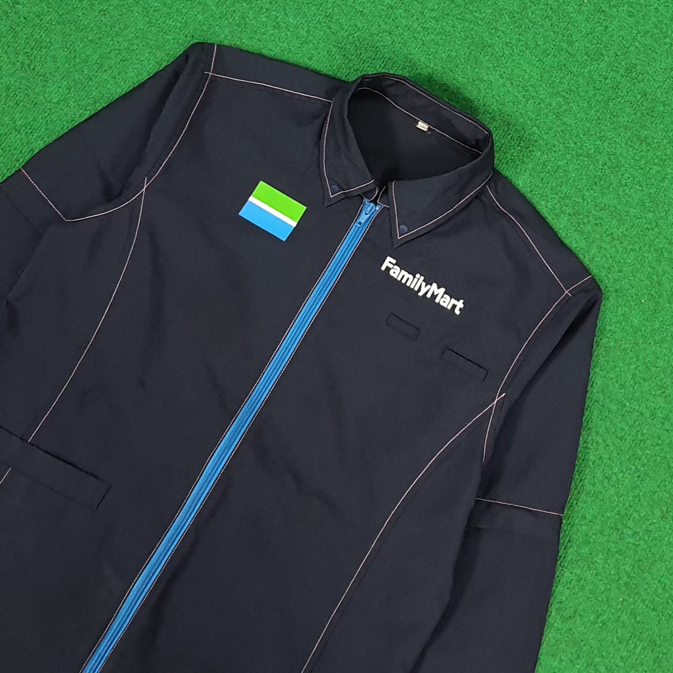 Japanese Brand Vintage Family Mart Japan Store Staff Jacket Uniform Size US M / EU 48-50 / 2 - 2 Thumbnail