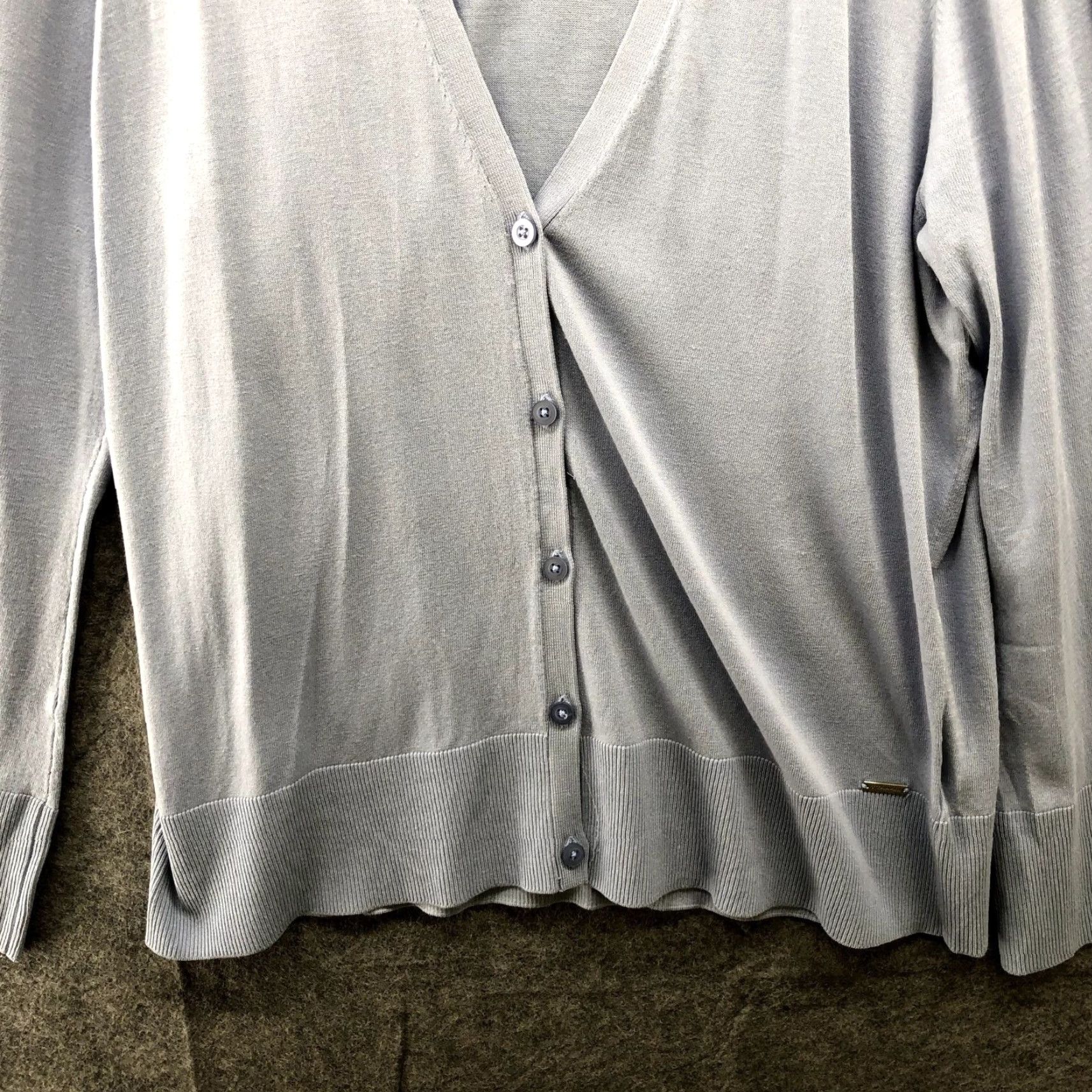 Vintage T Tahari Cardigan Womens XL Blue Button Front Flare Sleeve Stretch V-Neck Dusty Blue Size XL / US 12-14 / IT 48-50 - 4 Thumbnail
