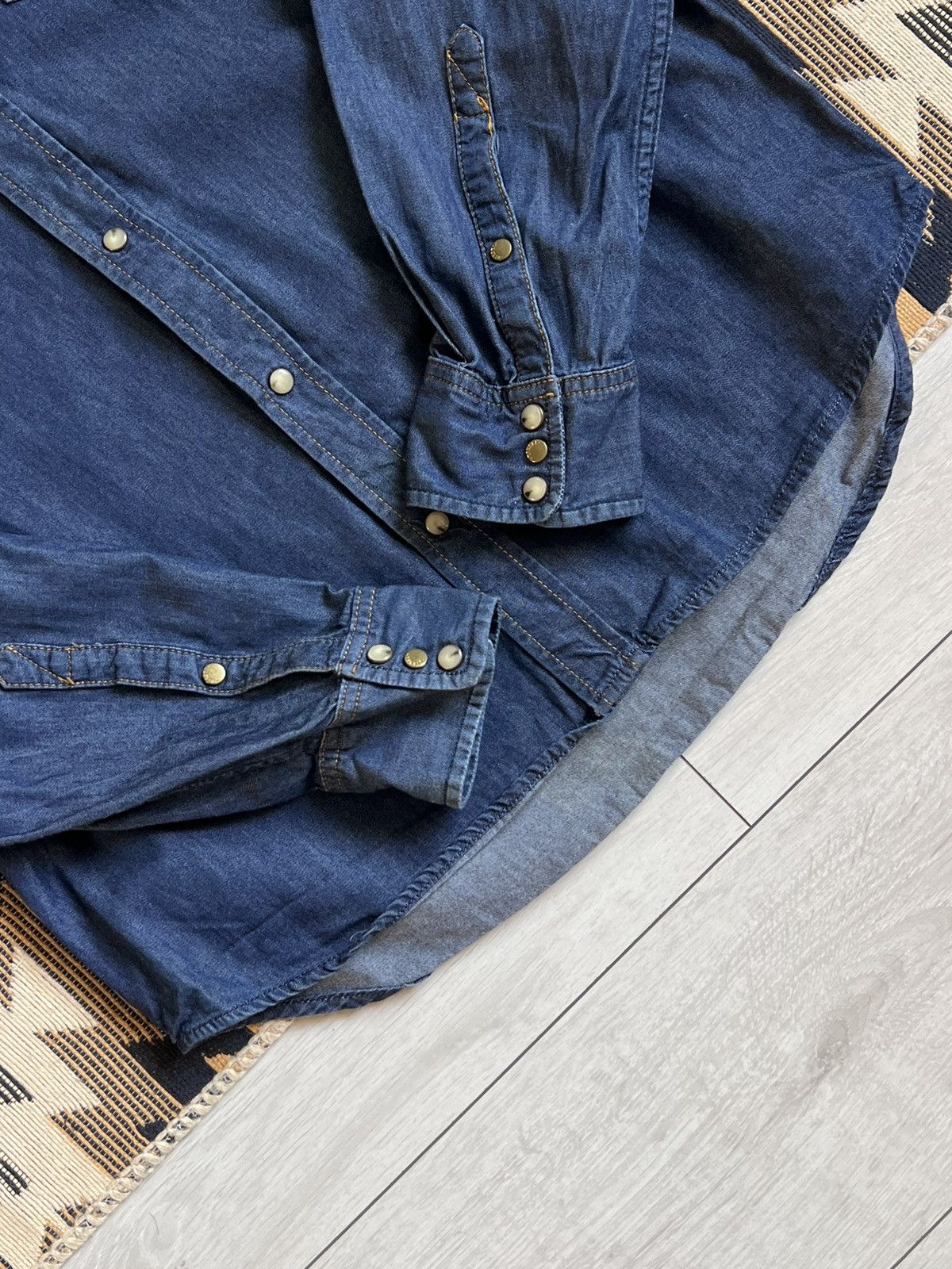 Diesel Diesel Vintage Denim Button Up Shirt Size US XL / EU 56 / 4 - 9 Thumbnail