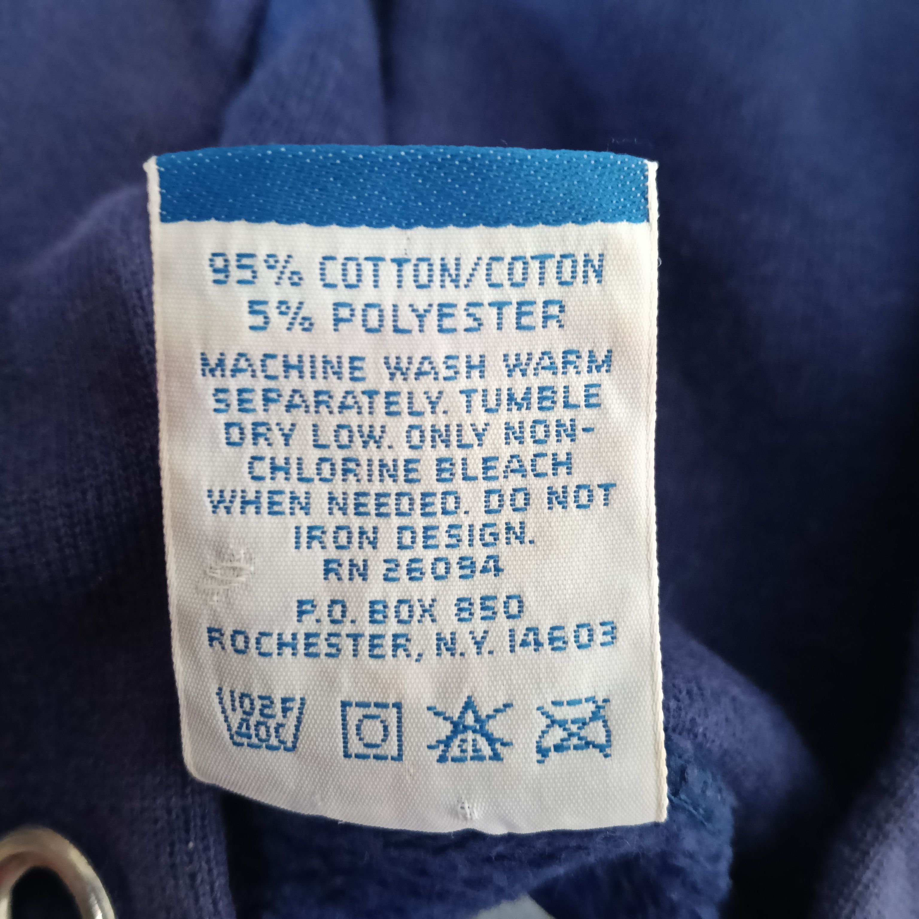 Champion Vintage 90s Champion Hooded Logo Embroidery Sweatshirt Size US M / EU 48-50 / 2 - 8 Thumbnail