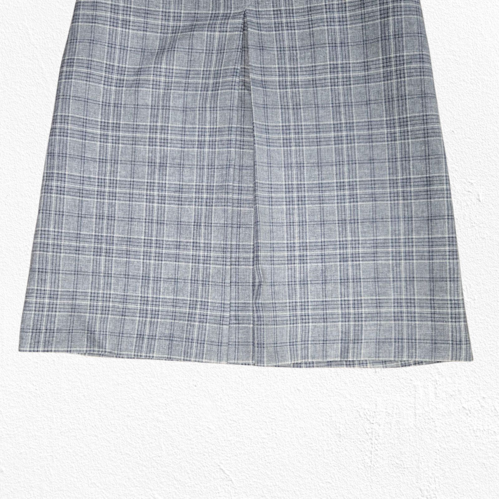 Vintage 1970s Gray Plaid Classic Midi Skirt Size 6 Size 28" / US 6 / IT 42 - 4 Thumbnail