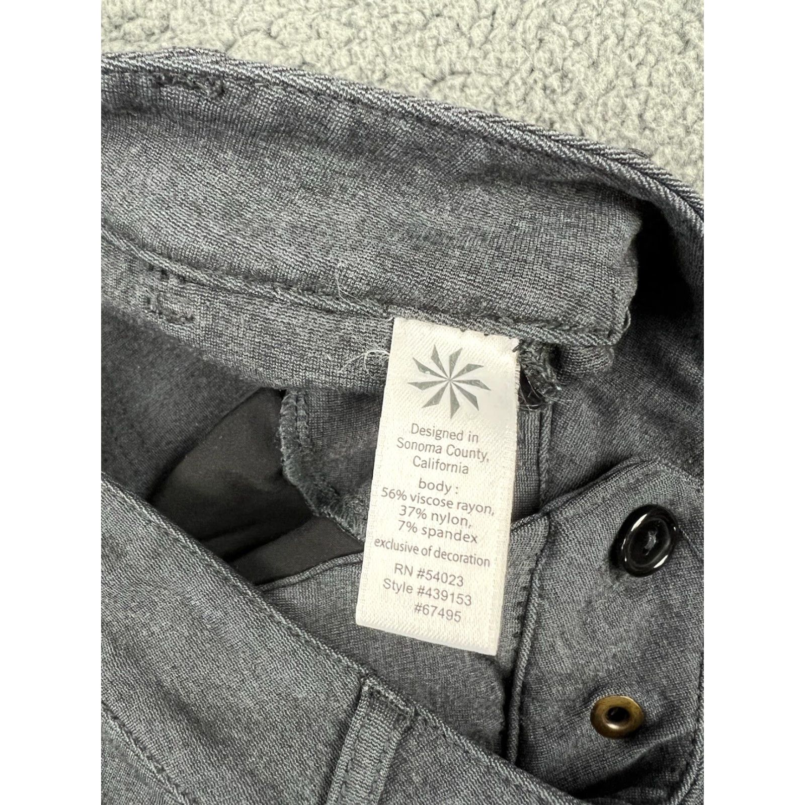 Athleta Athleta Pants Womens 2 Charcoal Gray Button Nylon Rayon Blend Hiking activewear Pants Adults Womens Size 26" / US 2 / IT 38 - 4 Thumbnail