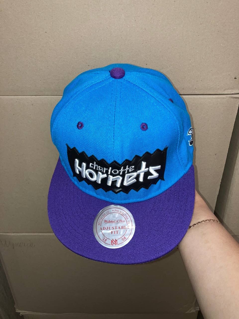 Mitchell & Ness VINTAGE CHARLOTTE HORNETS HAT CAP SNAP BACK NBA BASKETBALL Size ONE SIZE - 1 Thumbnail