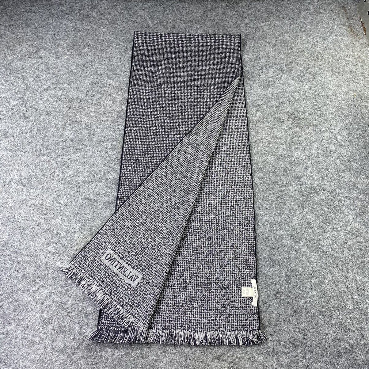 Valentino Valentino Wool Scarf / Muffler / Neckwear T1318 Size ONE SIZE - 4 Thumbnail