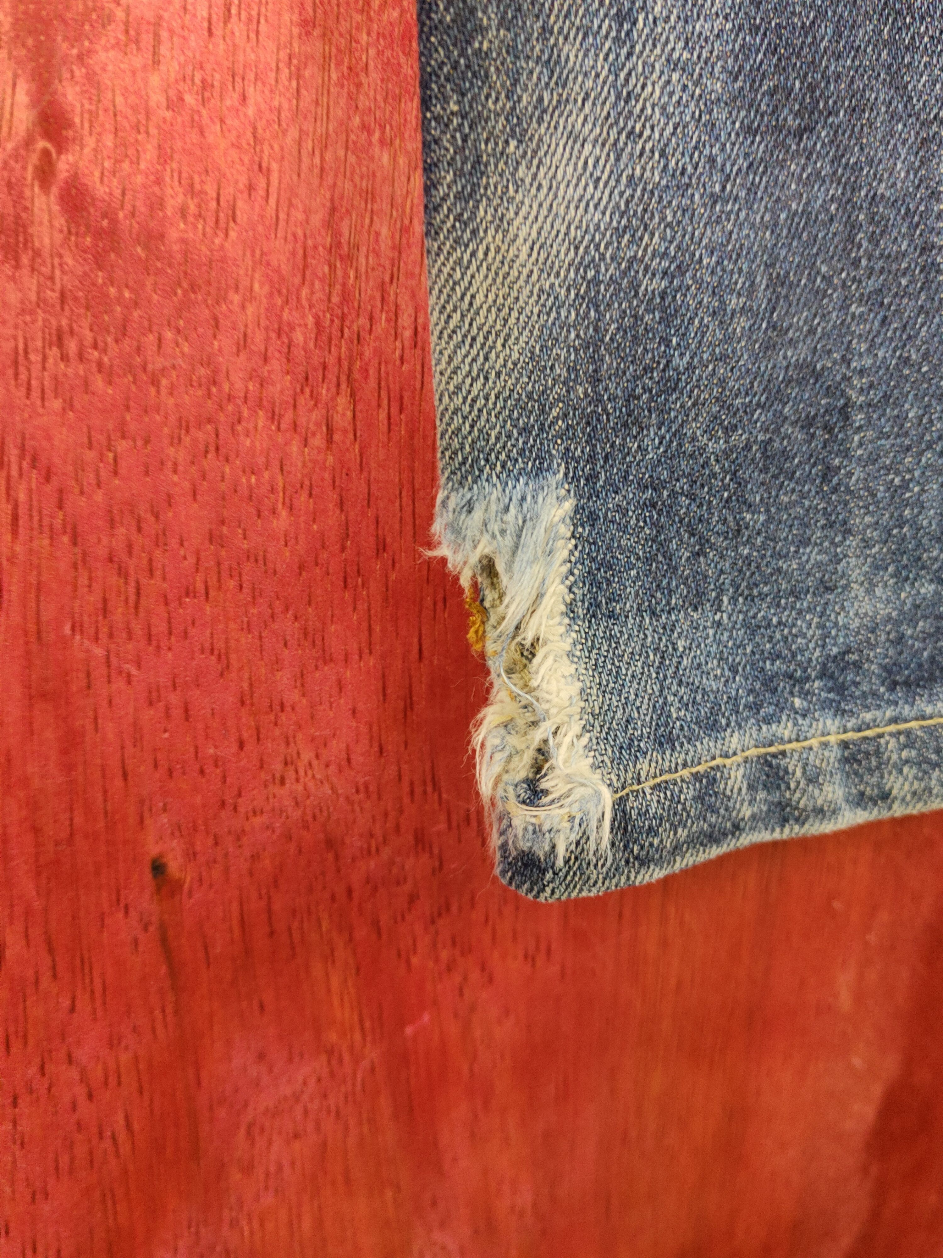Japanese Brand Uniqlo Dark Blue Distressed Ripped Jeans #S1673 Size US 32 / EU 48 - 13 Thumbnail
